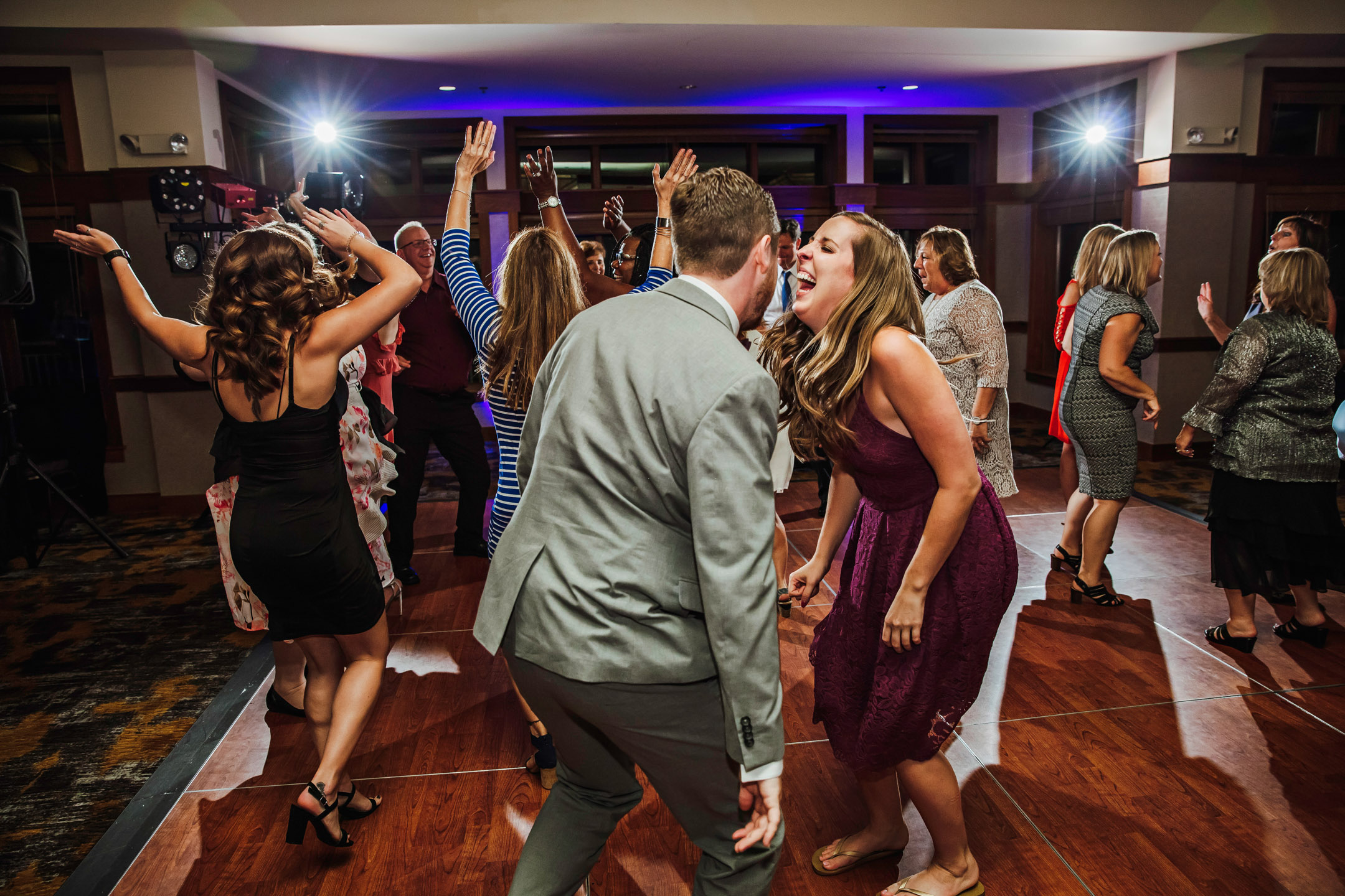 The Club at Snoqualmie Ridge wedding by James Thomas Long Photography