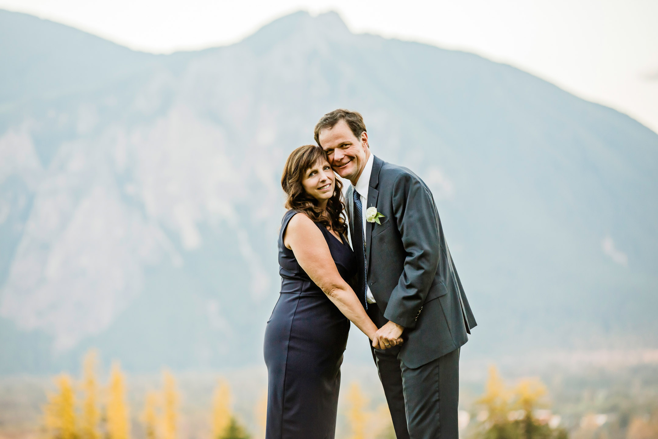 The Club at Snoqualmie Ridge wedding by James Thomas Long Photography