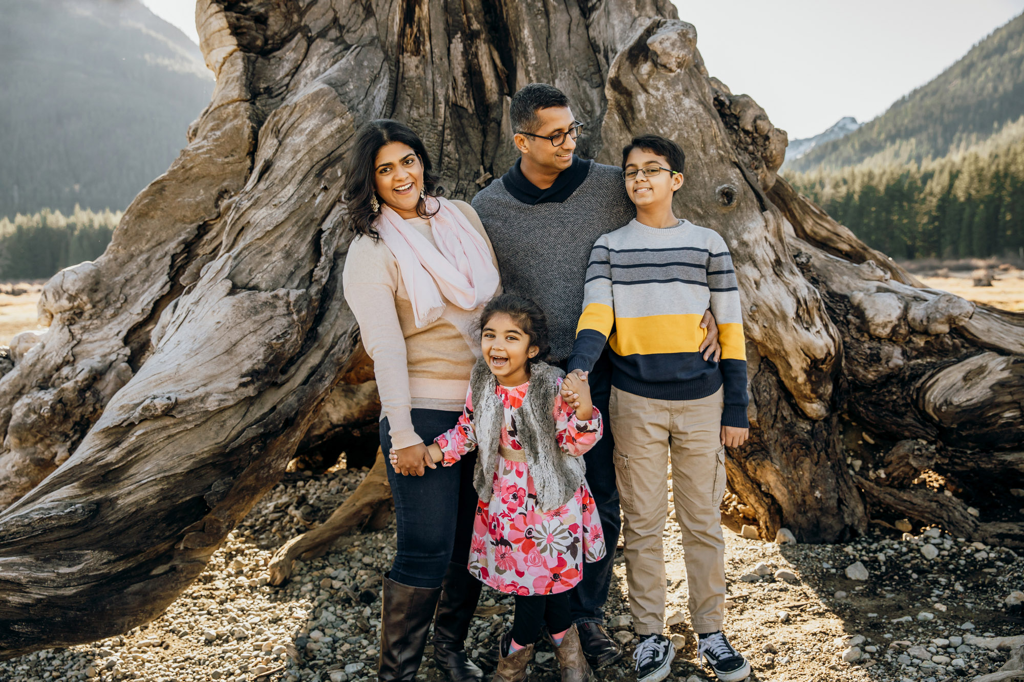 Snoqualmie Pass Family Photography Session at Lake Keechelus by James Thomas Long Photography