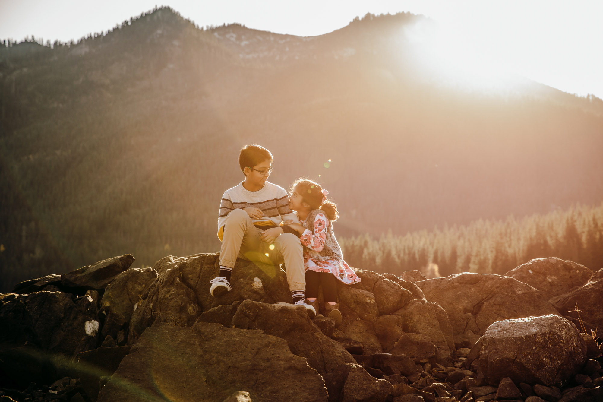 Snoqualmie Pass Family Photography Session at Lake Keechelus by James Thomas Long Photography