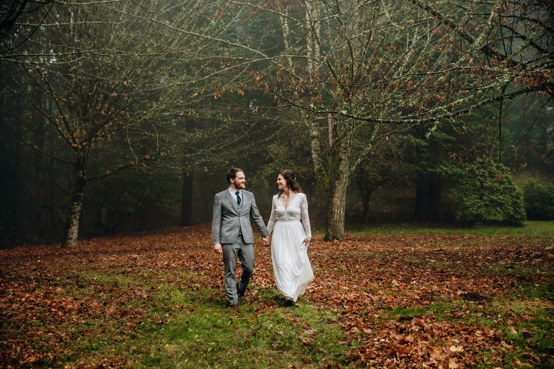 Snoqualmie elopement by Snoqualmie and Seattle wedding photographer James Thomas Long Photography