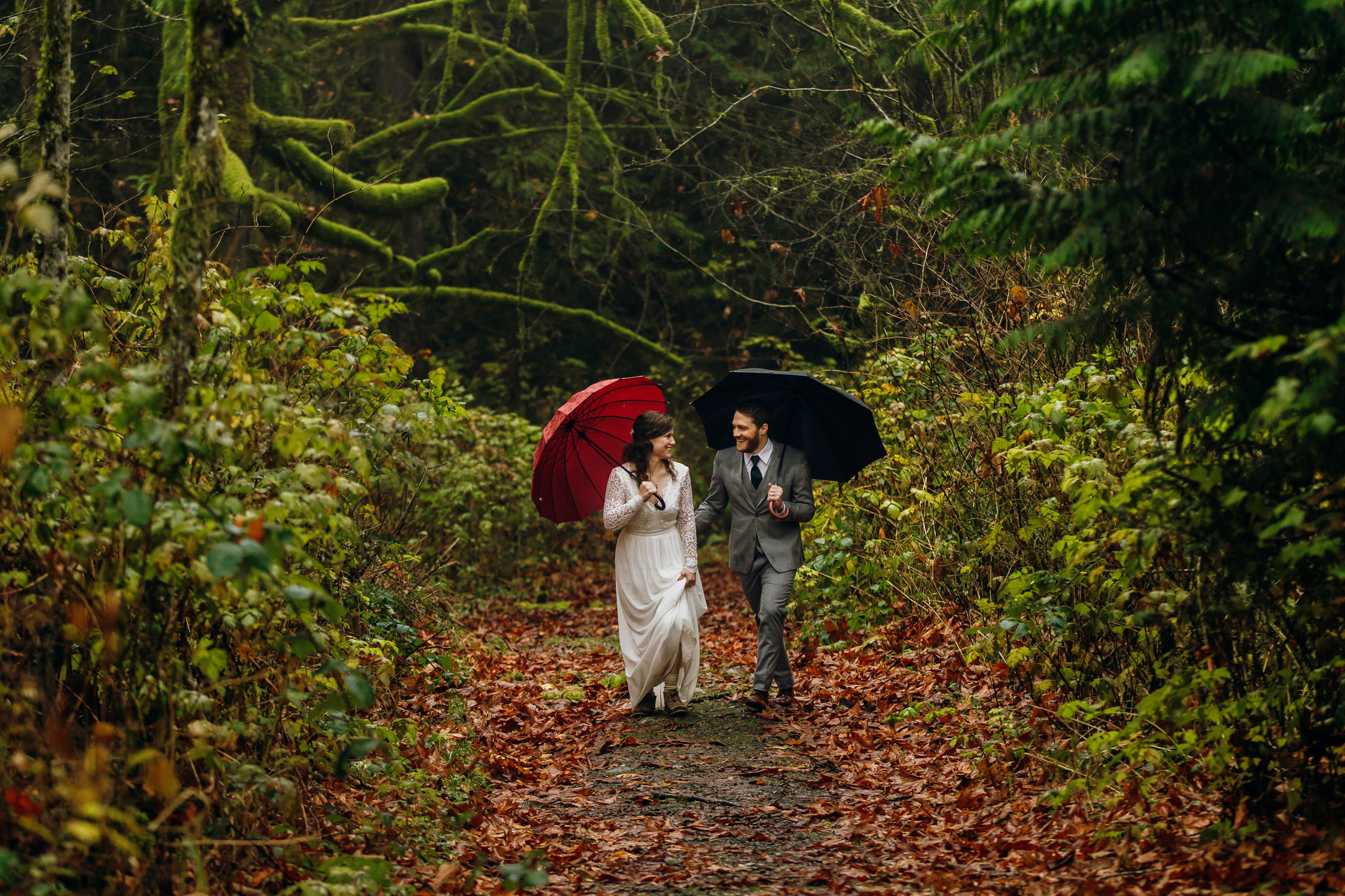 Snoqualmie elopement by Snoqualmie and Seattle wedding photographer James Thomas Long Photography