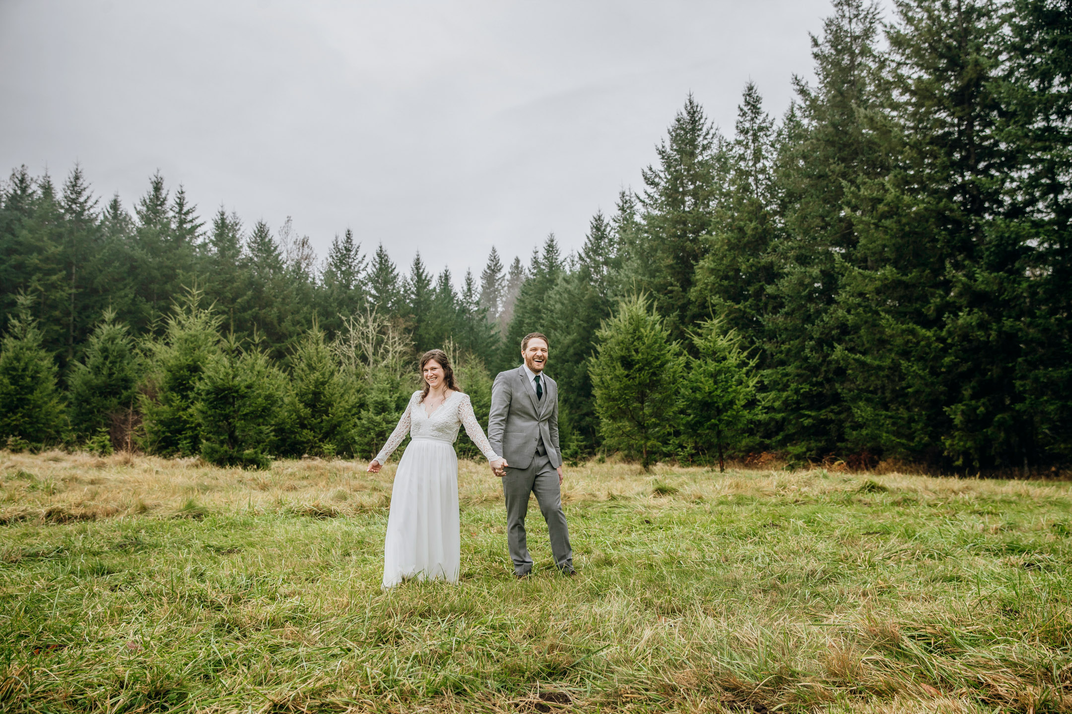 Snoqualmie elopement by Snoqualmie and Seattle wedding photographer James Thomas Long Photography