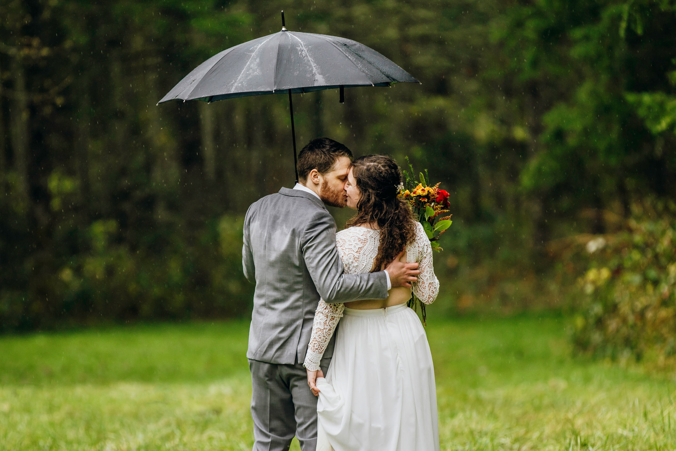 Snoqualmie elopement by Snoqualmie and Seattle wedding photographer James Thomas Long Photography