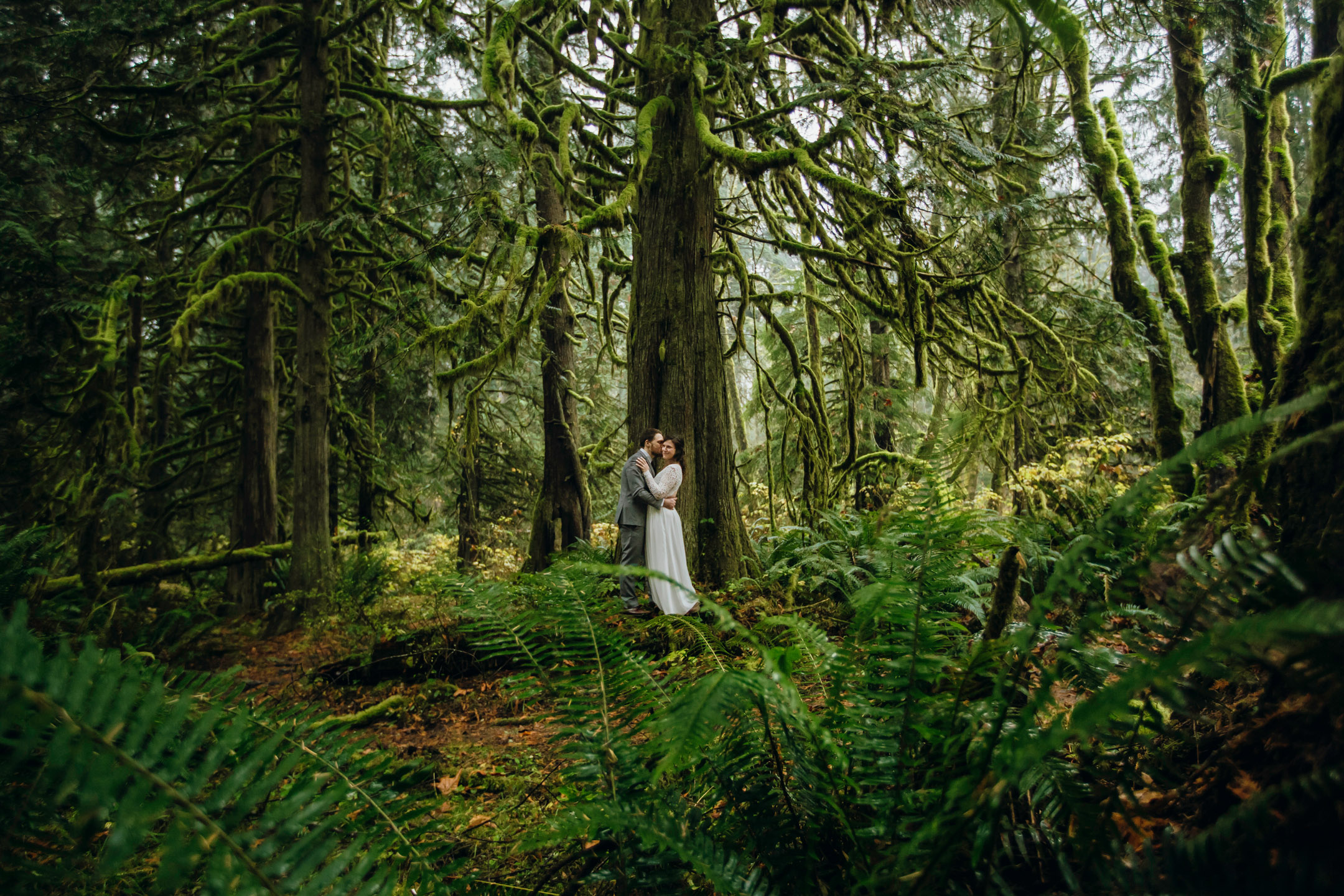 Snoqualmie elopement by Snoqualmie and Seattle wedding photographer James Thomas Long Photography