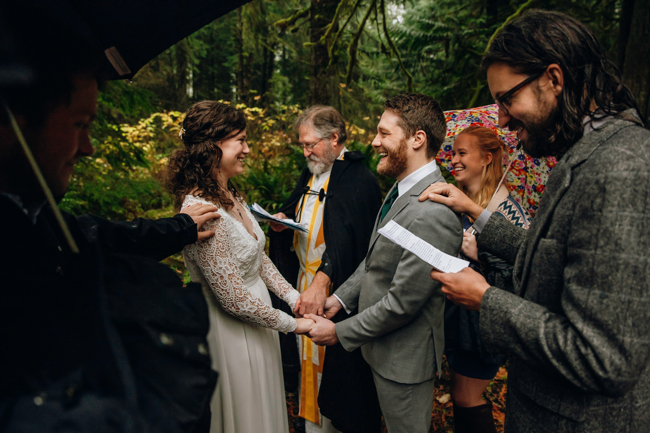 Snoqualmie elopement by Snoqualmie and Seattle wedding photographer James Thomas Long Photography