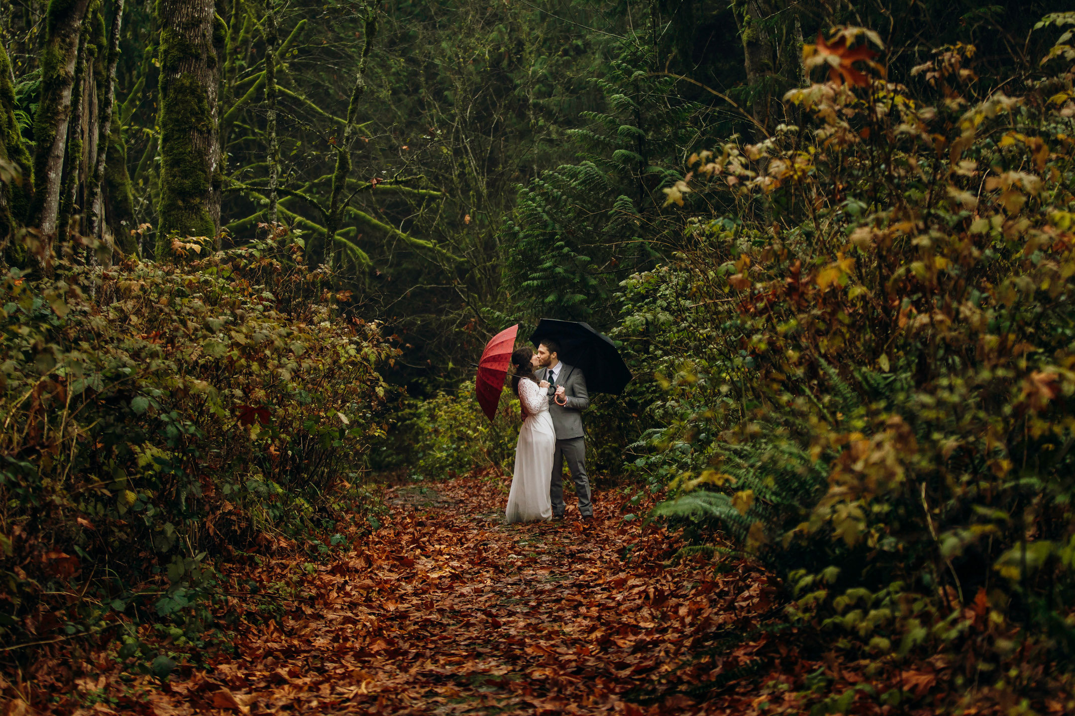 Snoqualmie elopement by Snoqualmie and Seattle wedding photographer James Thomas Long Photography