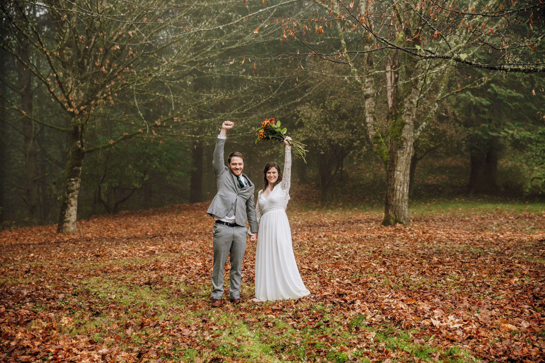 Snoqualmie elopement by Snoqualmie and Seattle wedding photographer James Thomas Long Photography