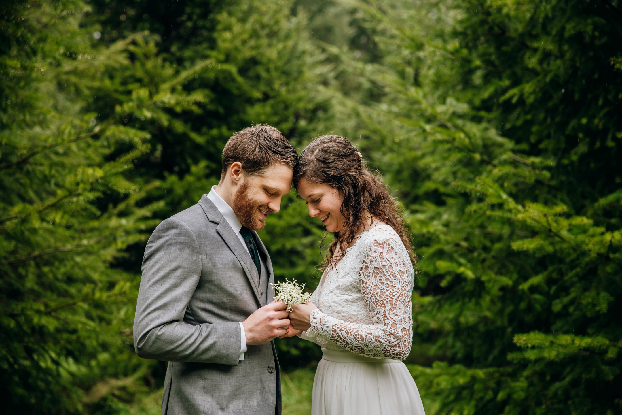 Snoqualmie elopement by Snoqualmie and Seattle wedding photographer James Thomas Long Photography