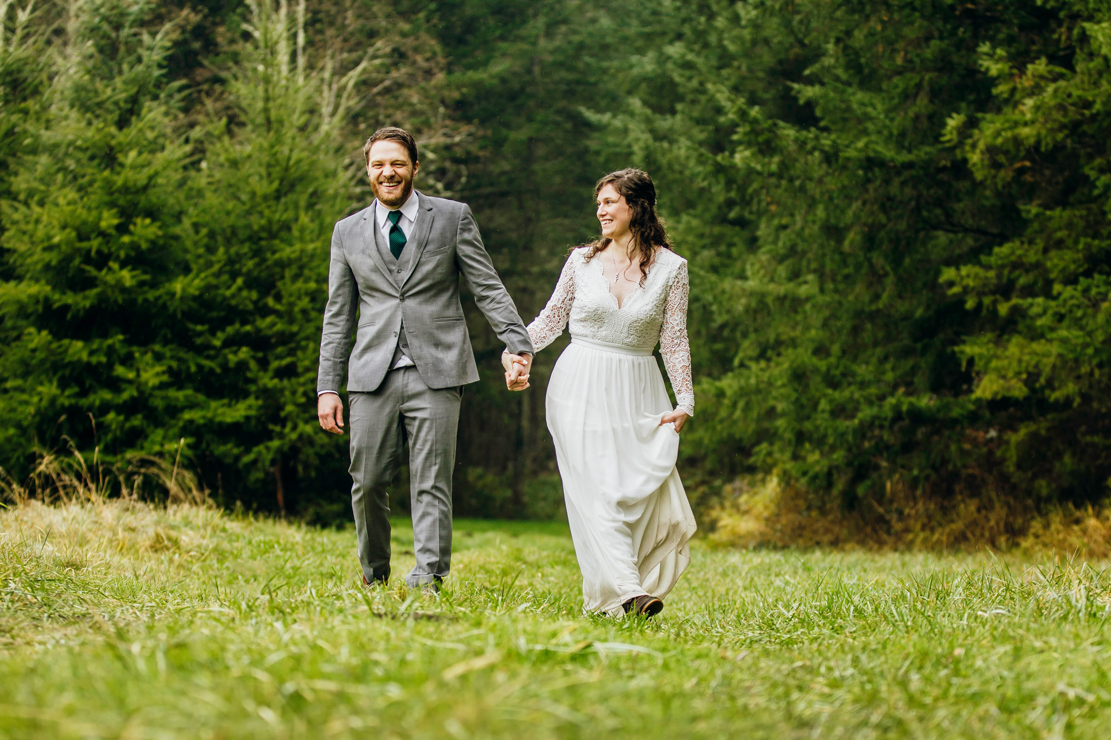 Snoqualmie elopement by Snoqualmie and Seattle wedding photographer James Thomas Long Photography