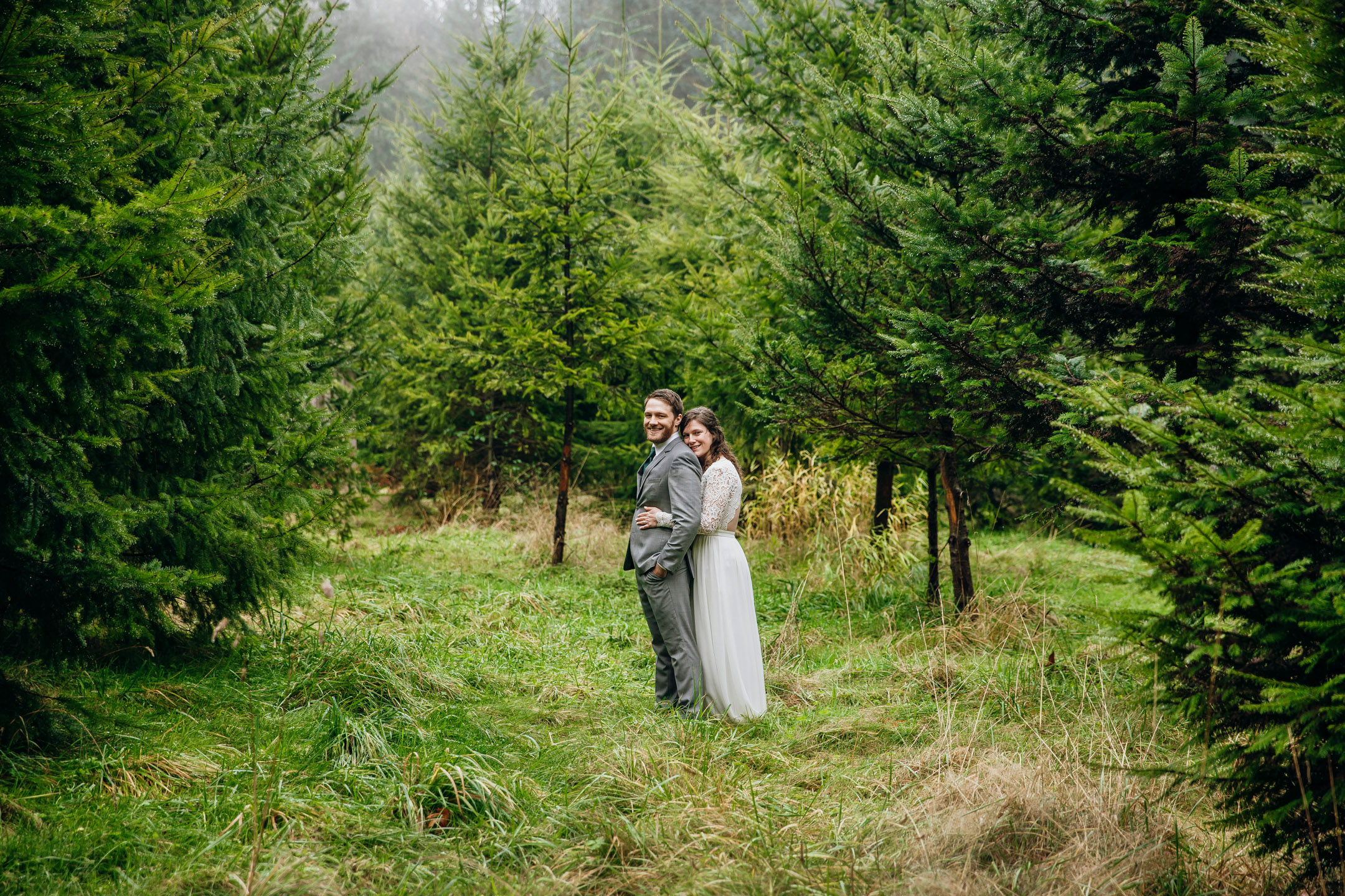 Snoqualmie elopement by Snoqualmie and Seattle wedding photographer James Thomas Long Photography