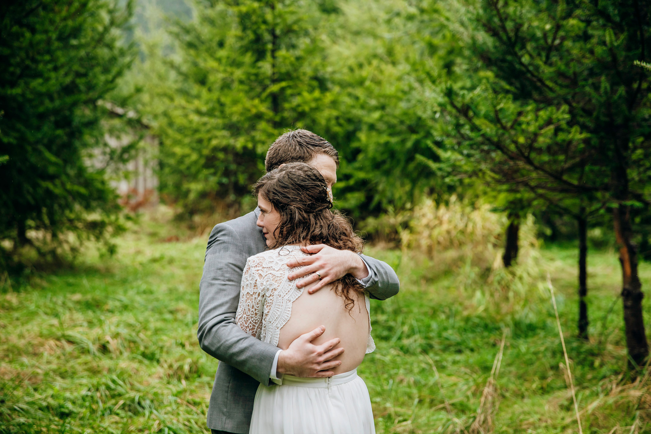 Snoqualmie elopement by Snoqualmie and Seattle wedding photographer James Thomas Long Photography