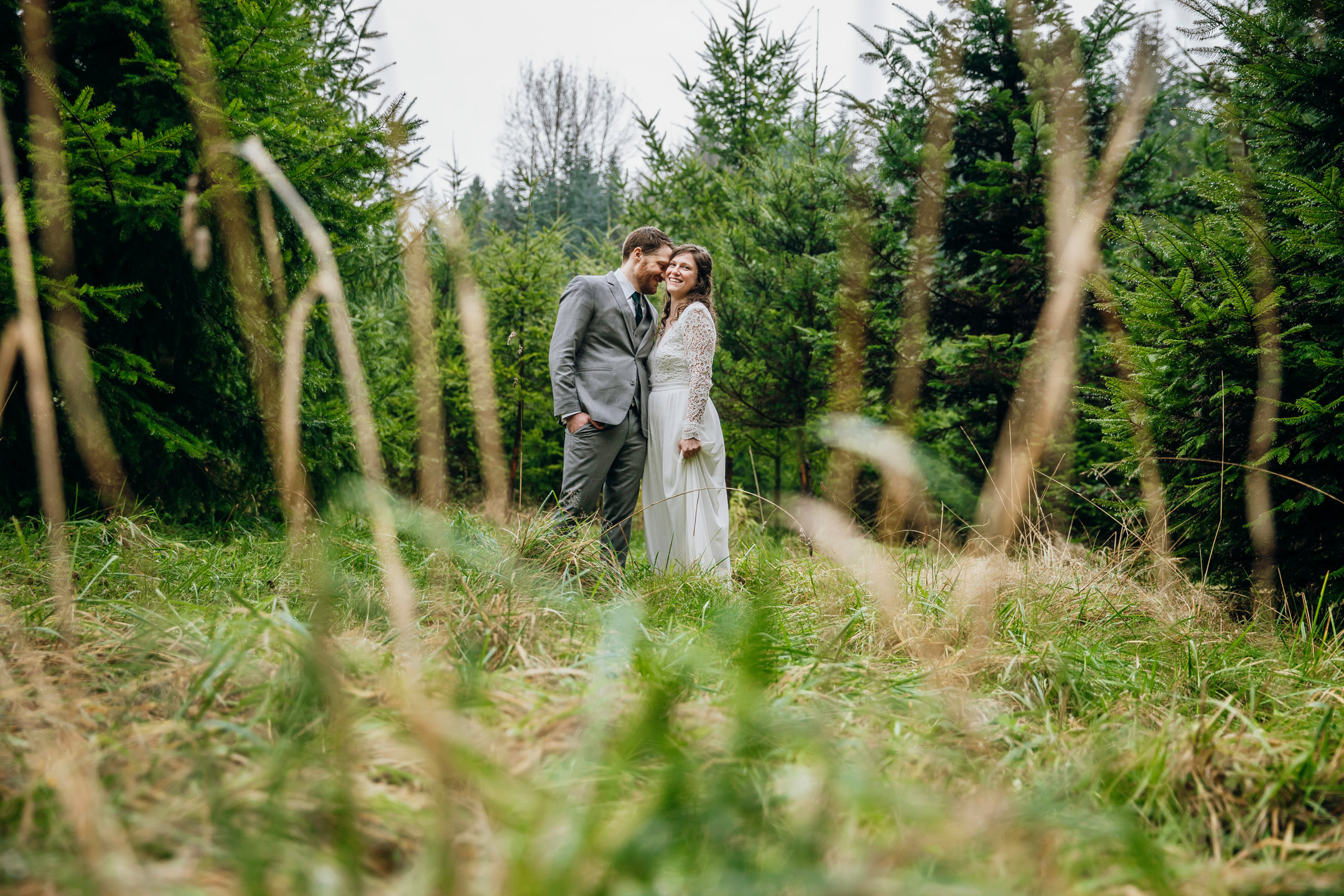 Snoqualmie elopement by Snoqualmie and Seattle wedding photographer James Thomas Long Photography