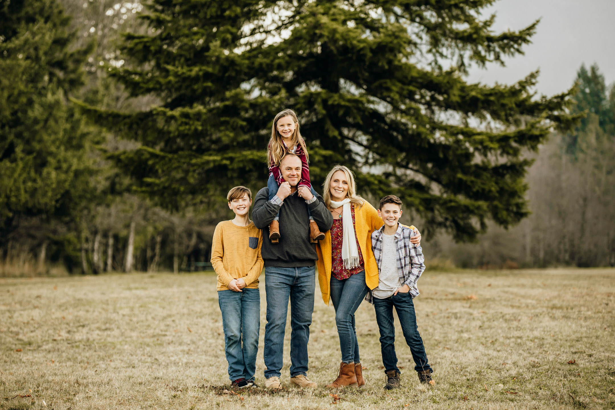 North Bend family of five session by Snoqualmie family photographer James Thomas Long Photography