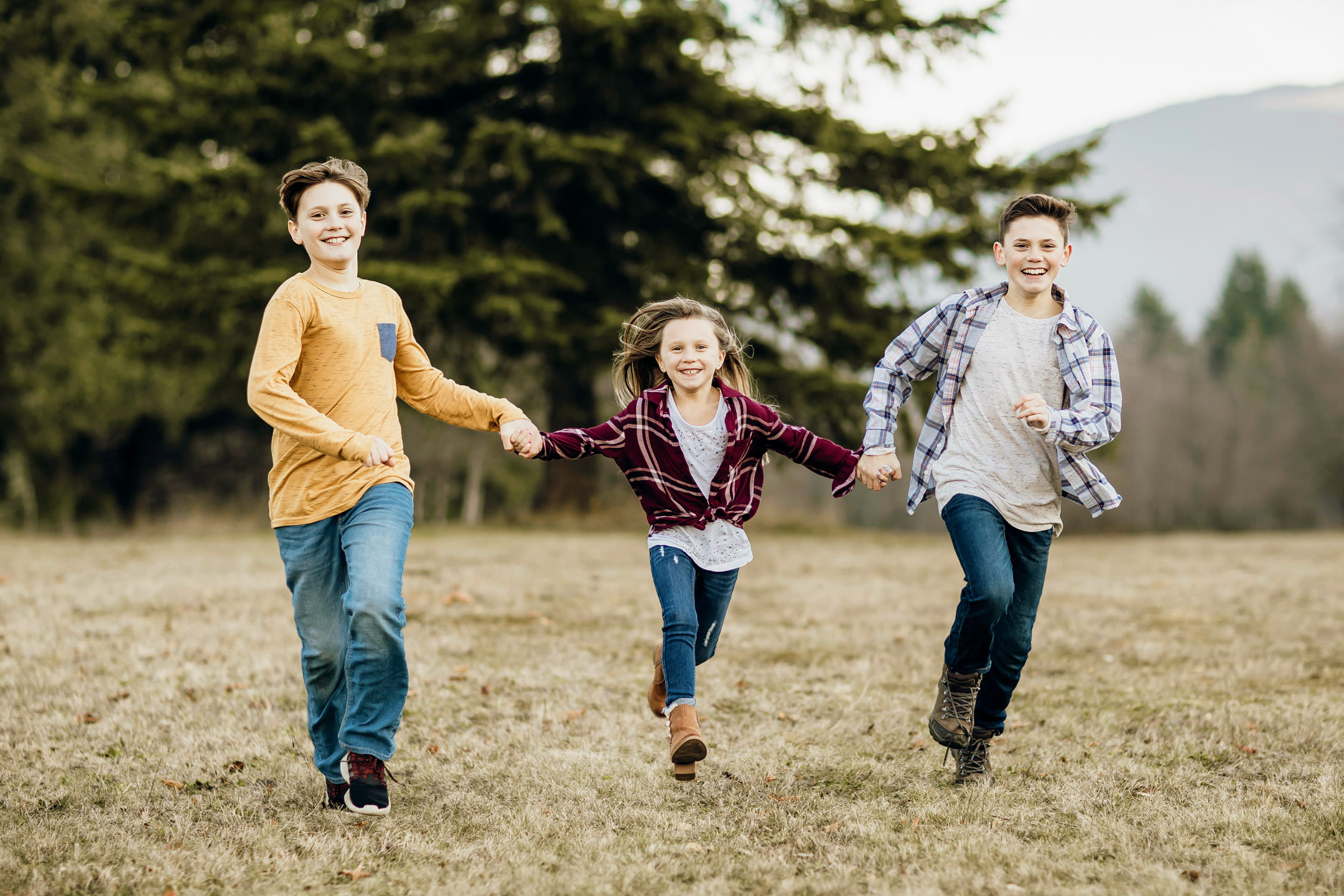 North Bend family of five session by Snoqualmie family photographer James Thomas Long Photography