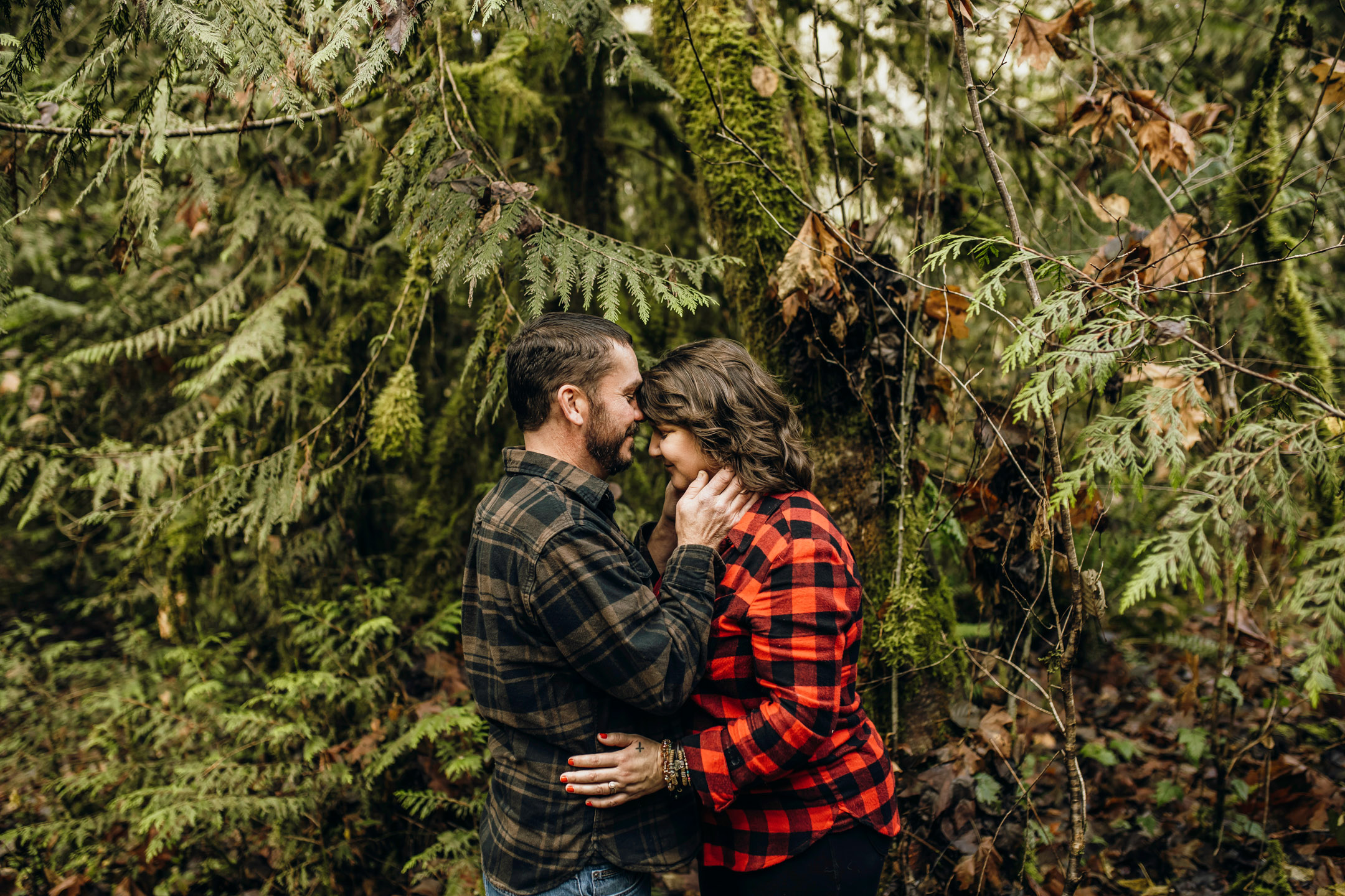 Flaming Geyser State Park engagement session by Seattle adventure wedding photographer James Thomas Long Photography