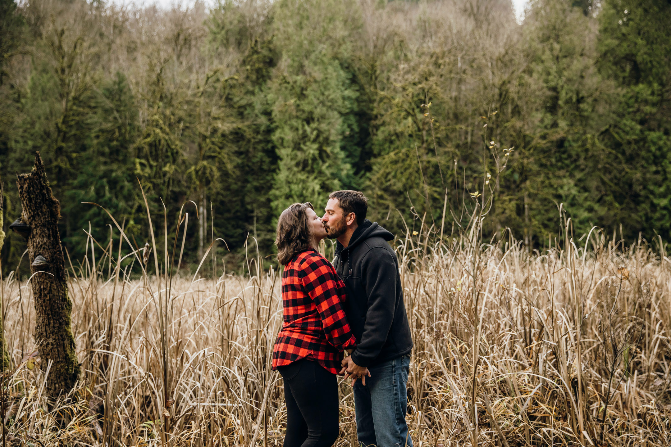 Flaming Geyser State Park engagement session by Seattle adventure wedding photographer James Thomas Long Photography