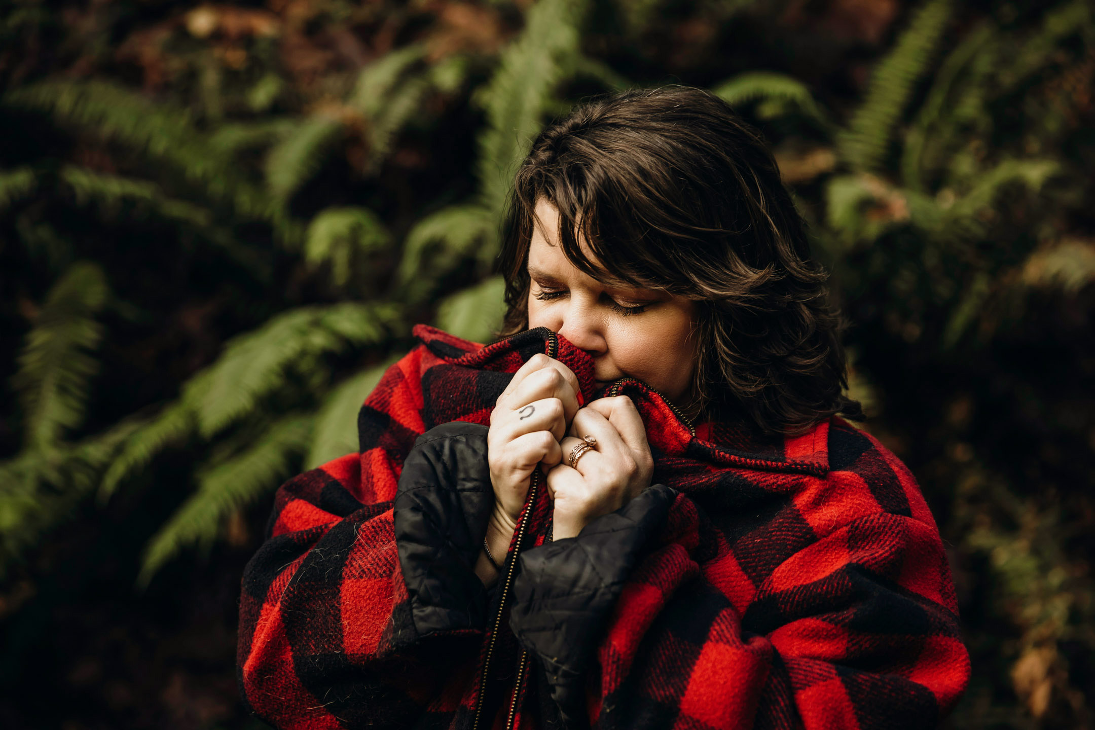 Flaming Geyser State Park engagement session by Seattle adventure wedding photographer James Thomas Long Photography