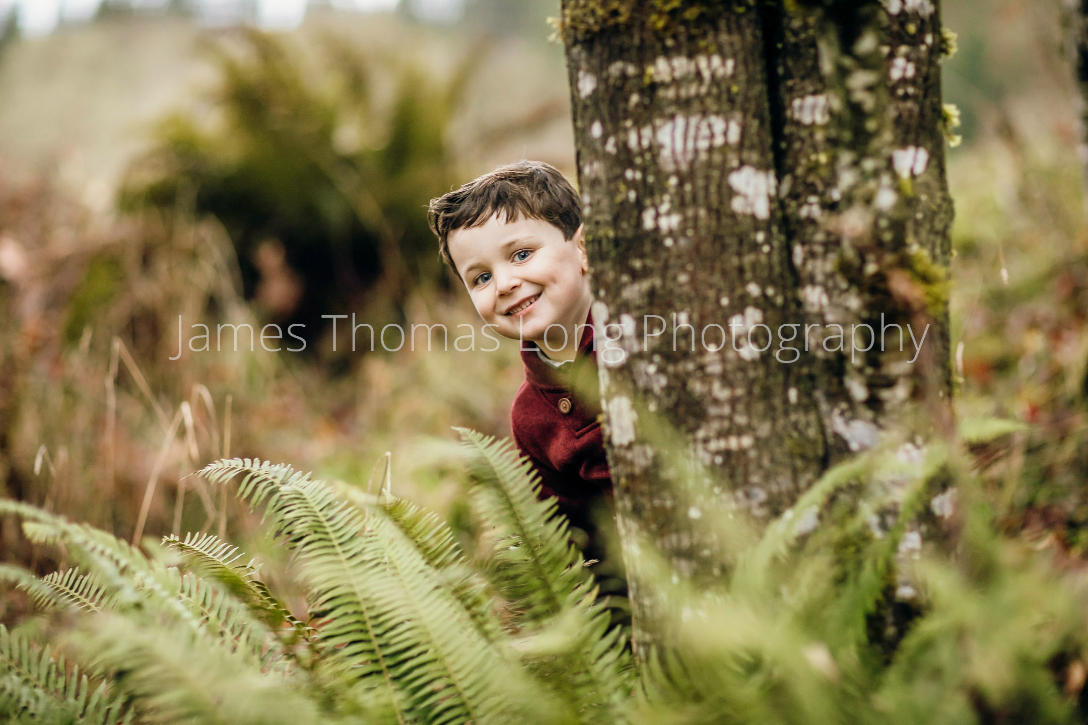 Flaming Geyser State Park Auburn family of four photography session by Snoqualmie family photographer James Thomas Log Photography