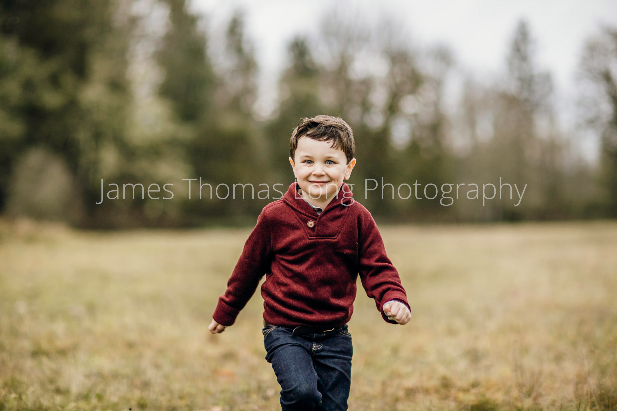 Flaming Geyser State Park Auburn family of four photography session by Snoqualmie family photographer James Thomas Log Photography