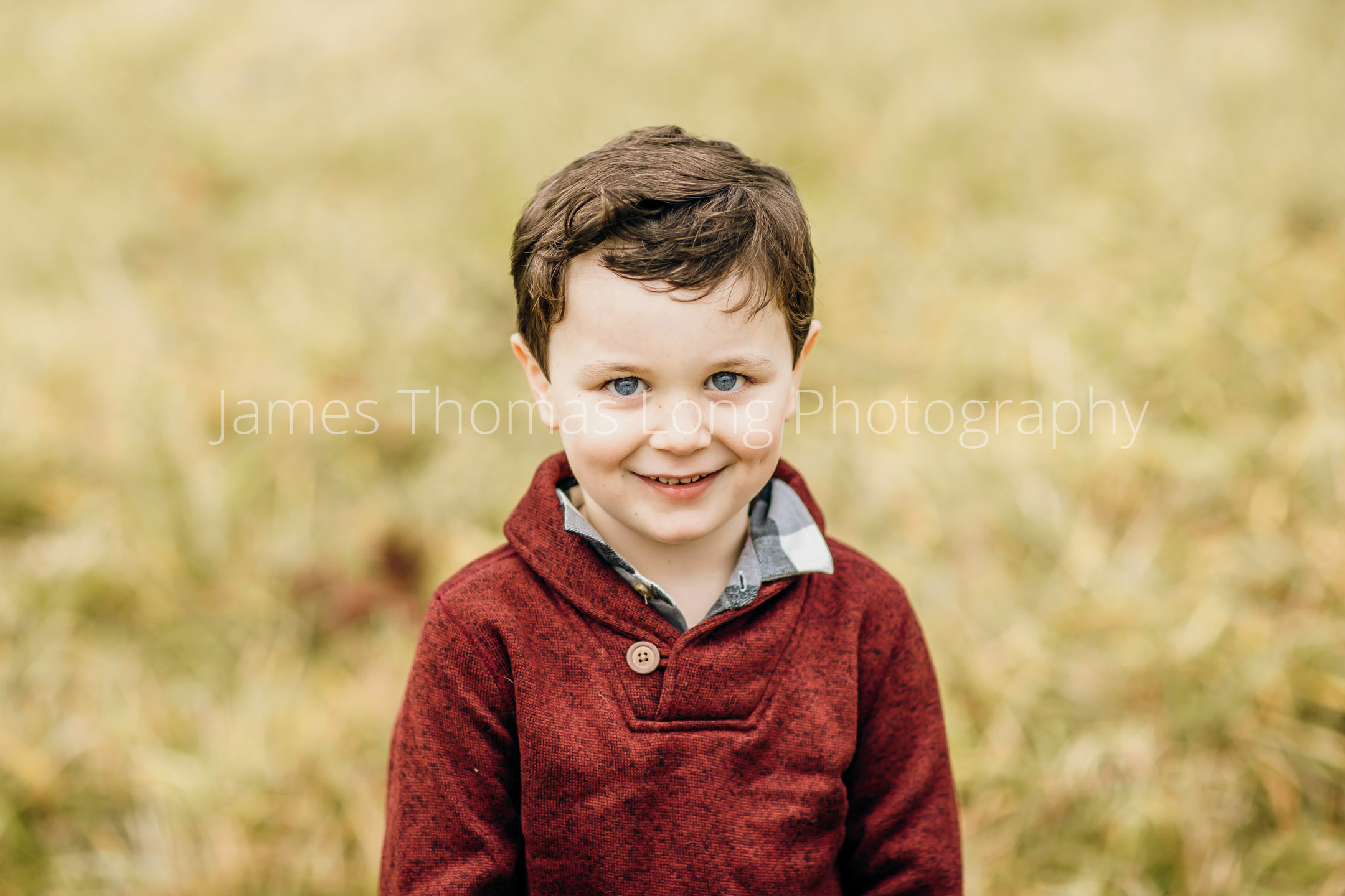 Flaming Geyser State Park Auburn family of four photography session by Snoqualmie family photographer James Thomas Log Photography