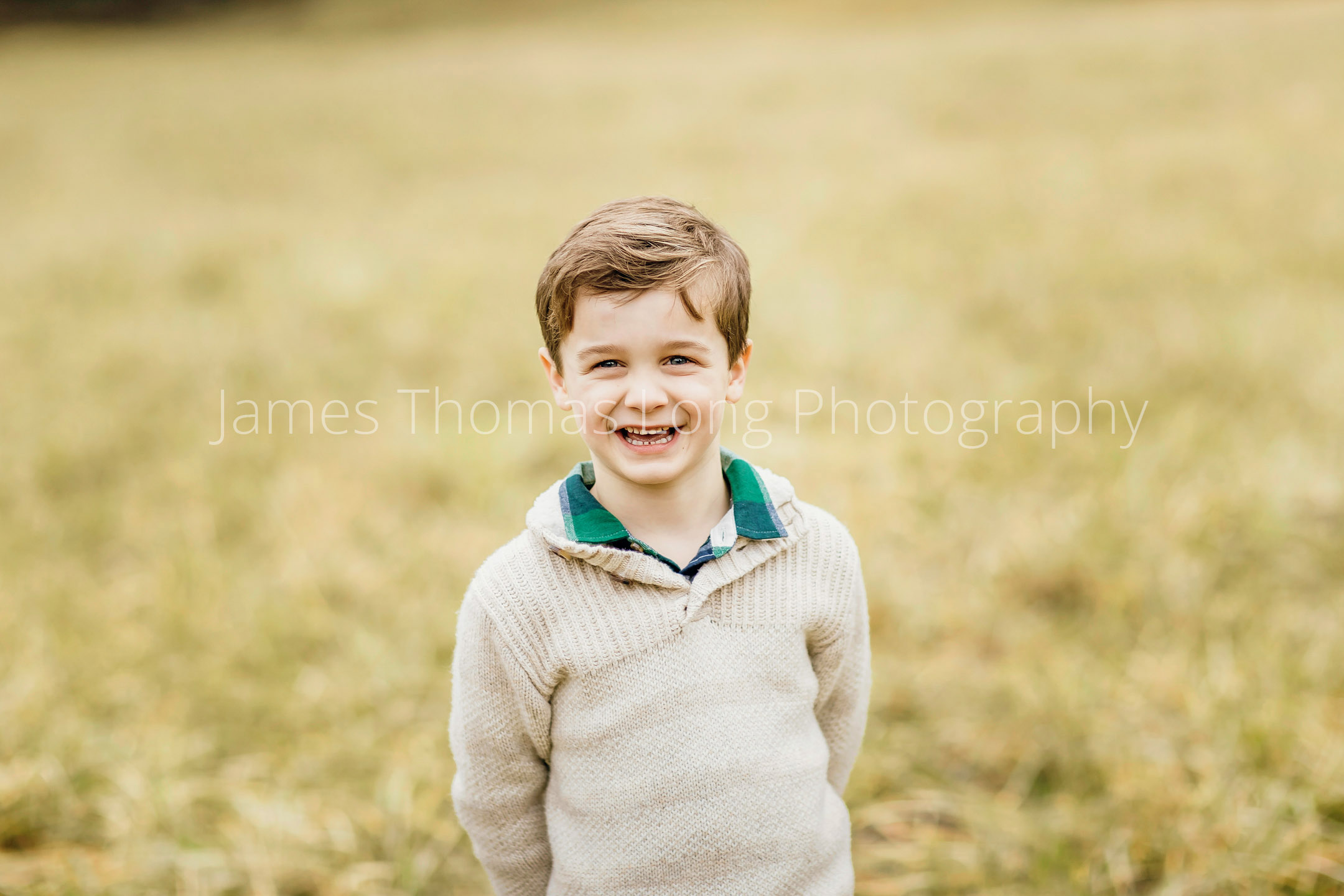 Flaming Geyser State Park Auburn family of four photography session by Snoqualmie family photographer James Thomas Log Photography