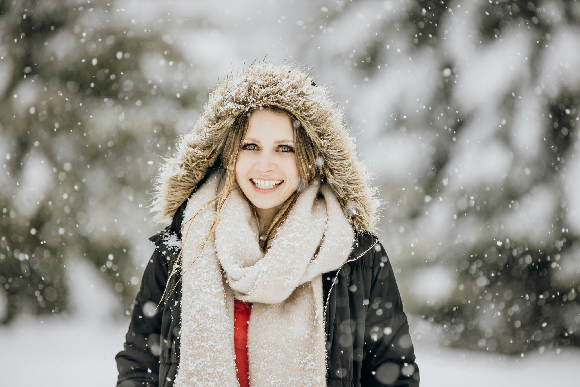 Snoqualmie Pass adventure engagement session by Seattle wedding photographer James Thomas Long Photography