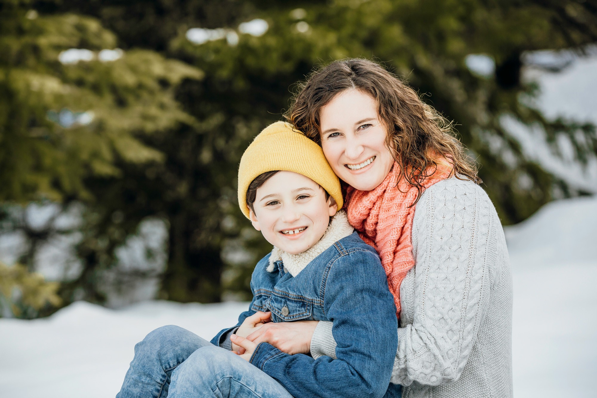 Snoqualmie Pass family of four session in the snow by Seattle family photographer James Thomas Long Photography