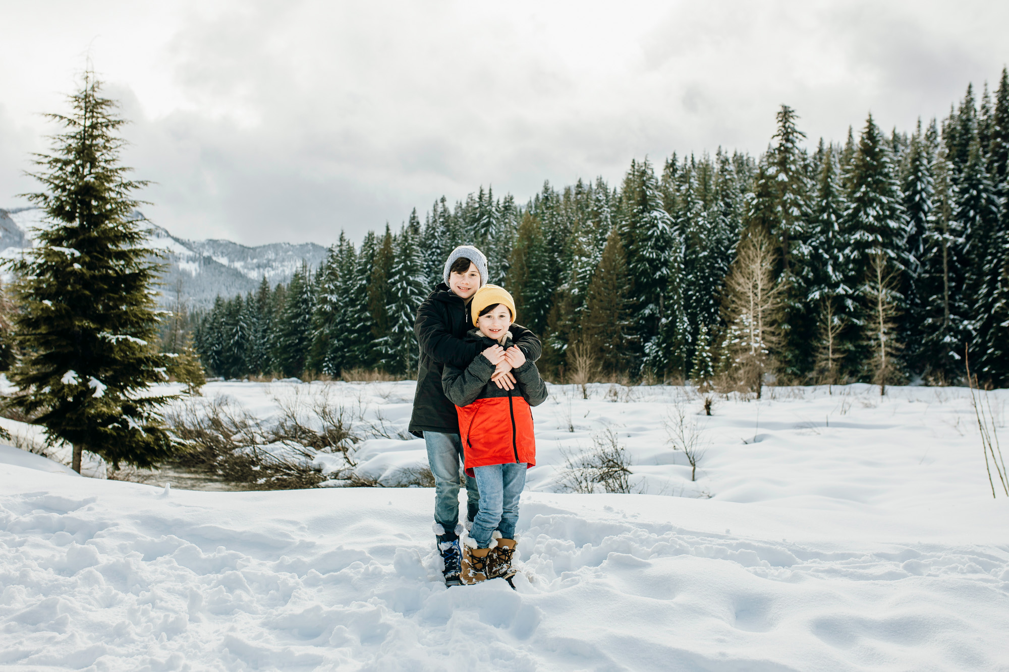 Snoqualmie Pass family of four session in the snow by Seattle family photographer James Thomas Long Photography