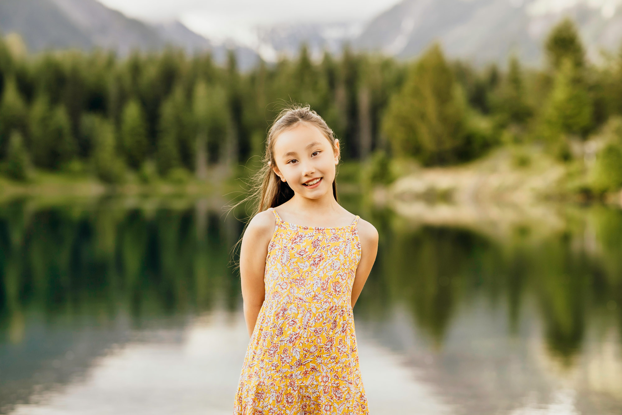 Snoqualmie Pass family of five session by Seattle family photographer James Thomas Long Photography