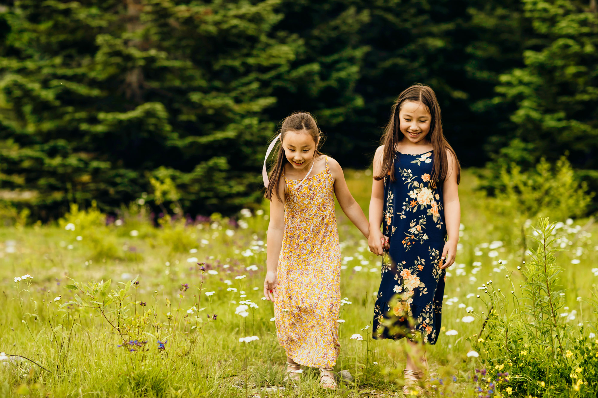 Snoqualmie Pass family of five session by Seattle family photographer James Thomas Long Photography