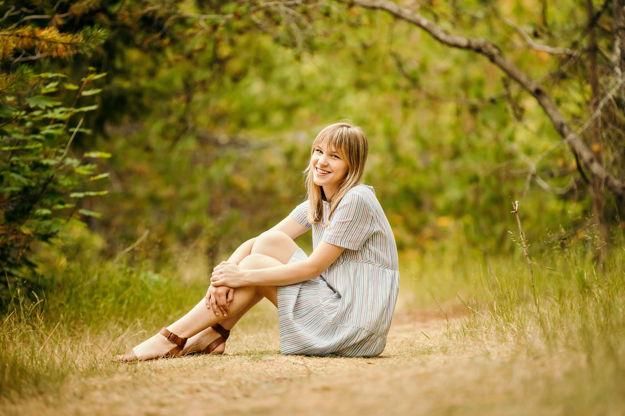 Snoqualmie Mount Si senior portrait session by James Thomas Long Photography