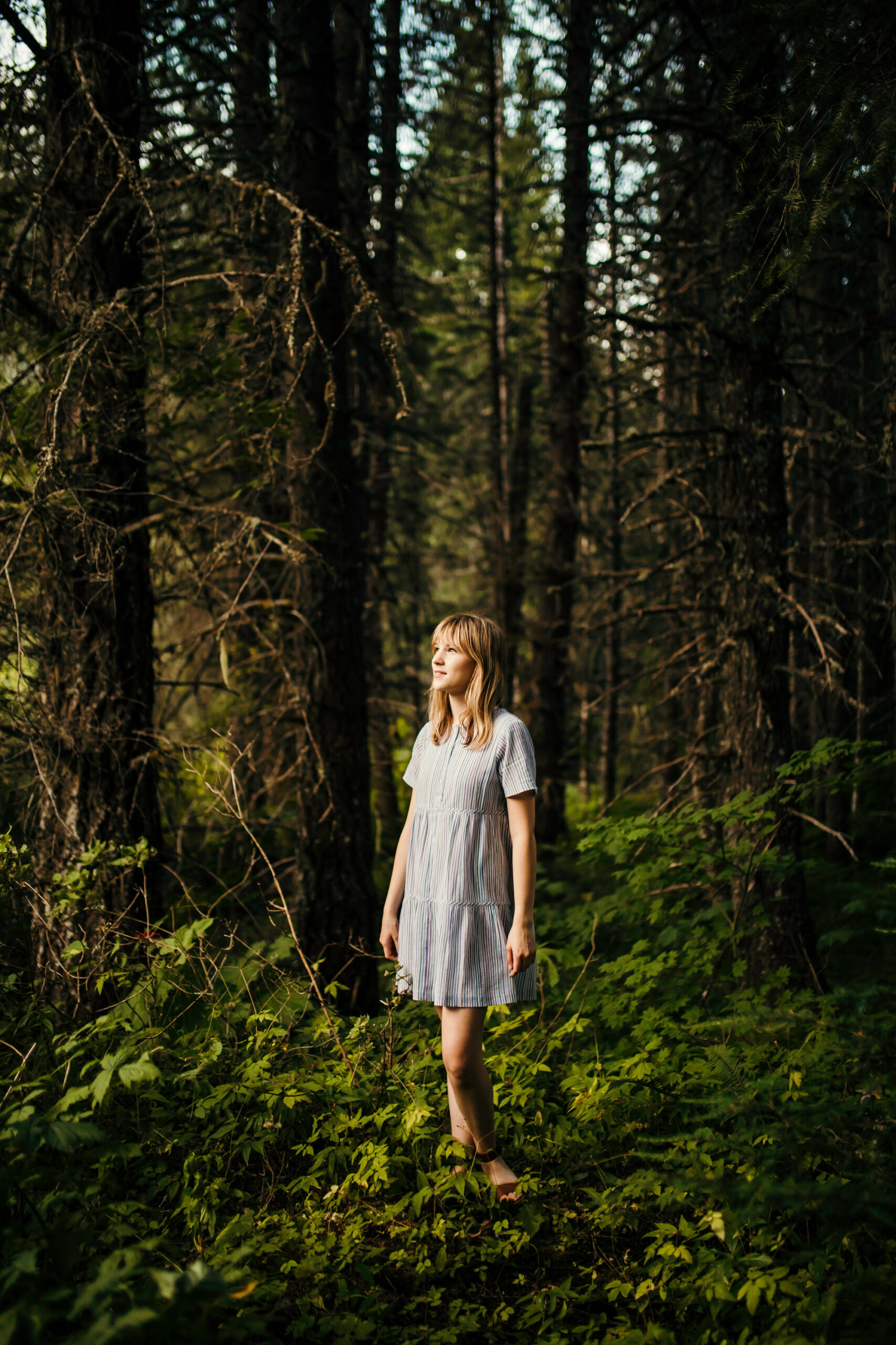 Snoqualmie Mount Si senior portrait session by James Thomas Long Photography