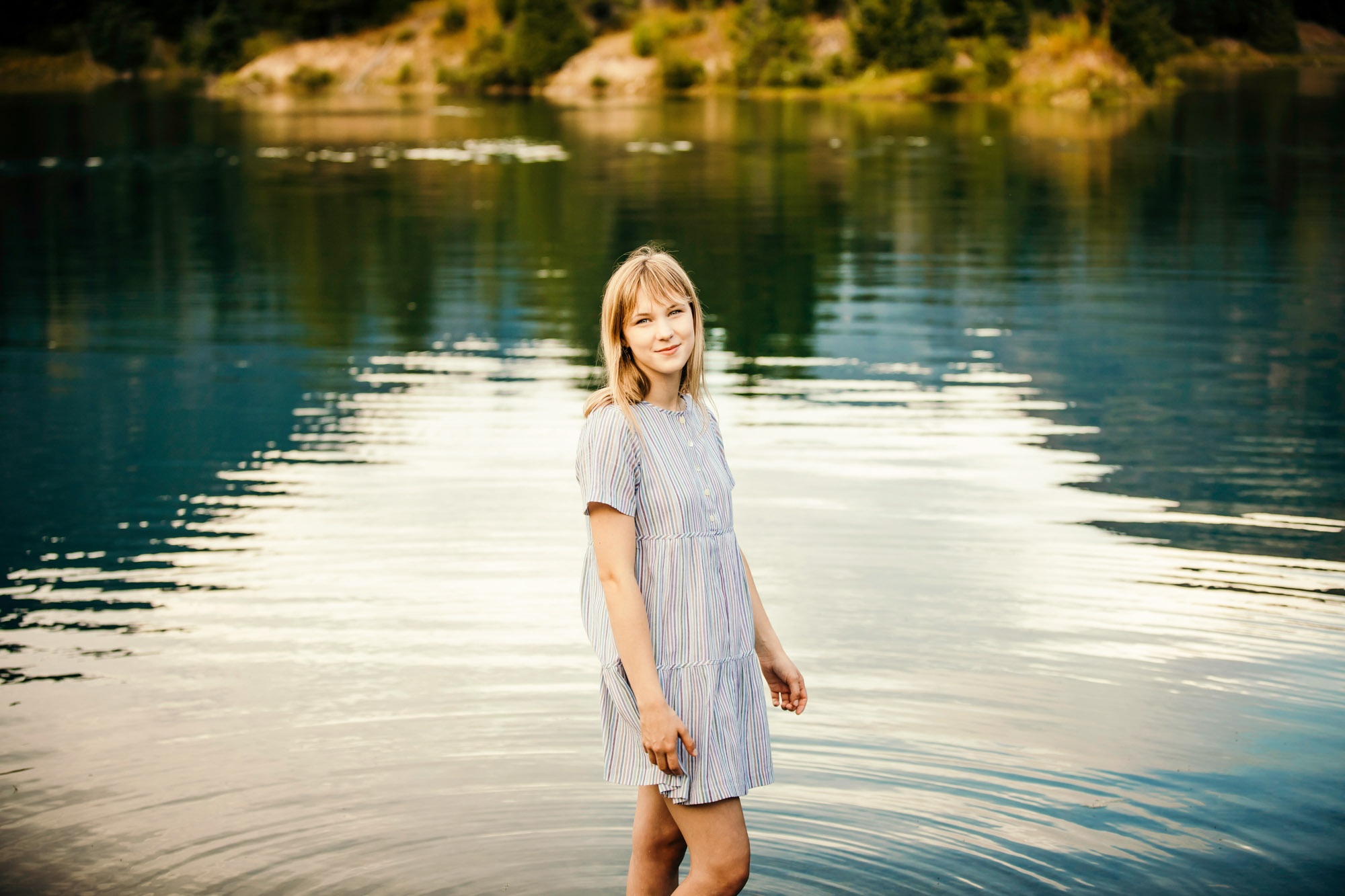 Snoqualmie Mount Si senior portrait session by James Thomas Long Photography