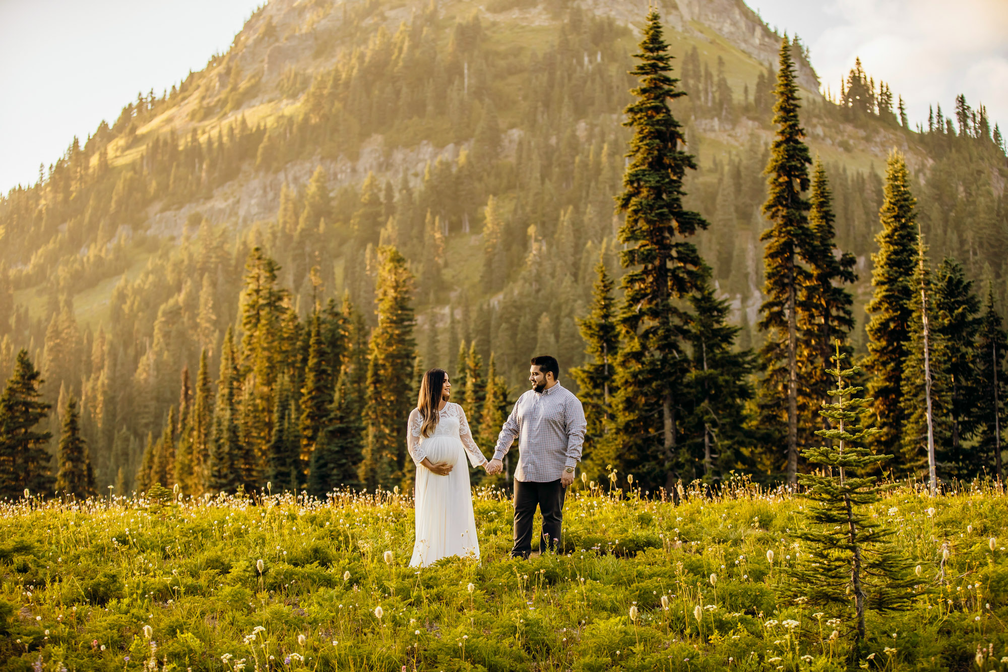 Mount Rainier maternity session by Snoqualmie maternity photographer James Thomas Long Photography