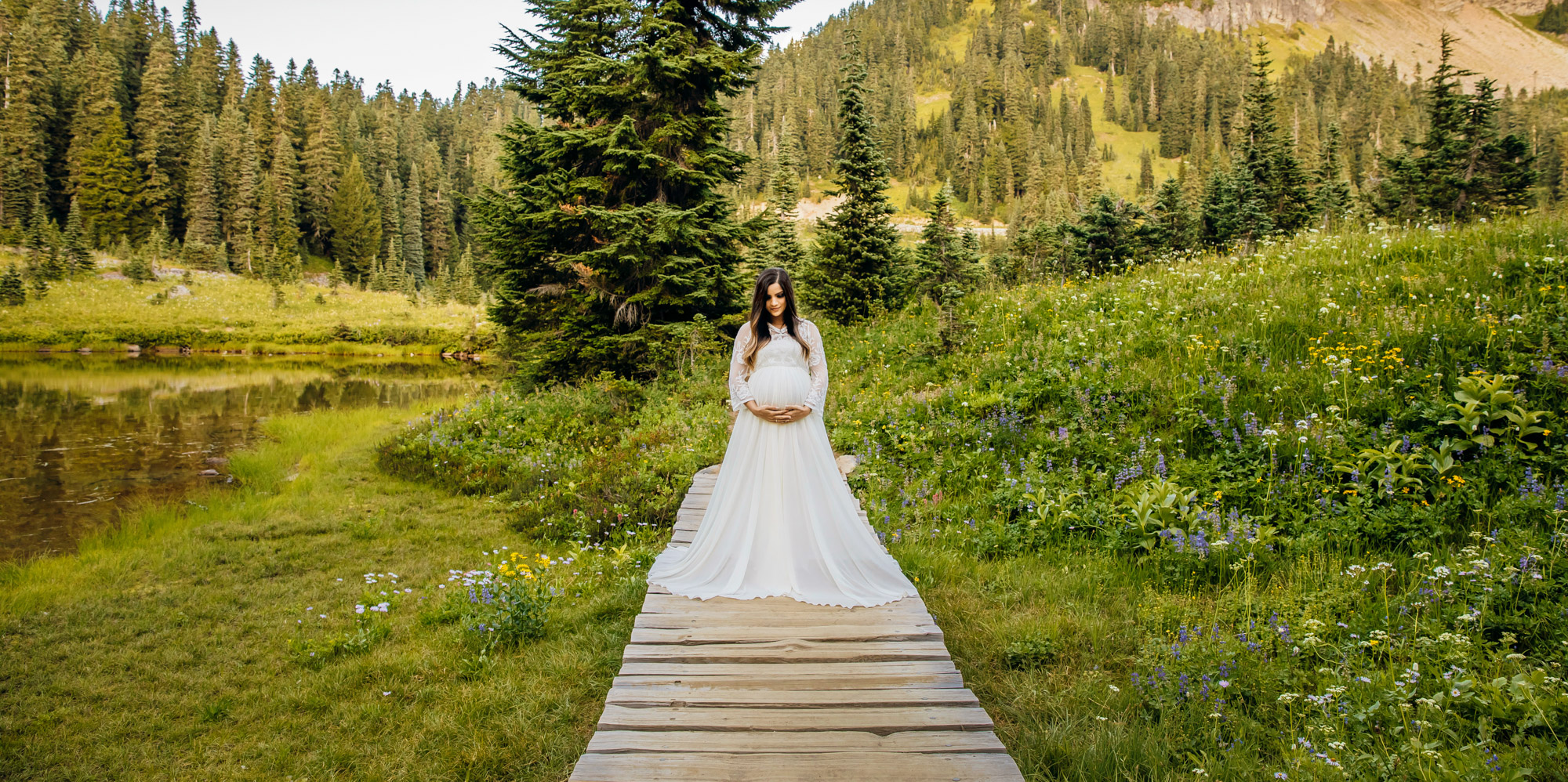 Mount Rainier maternity session by Snoqualmie maternity photographer James Thomas Long Photography