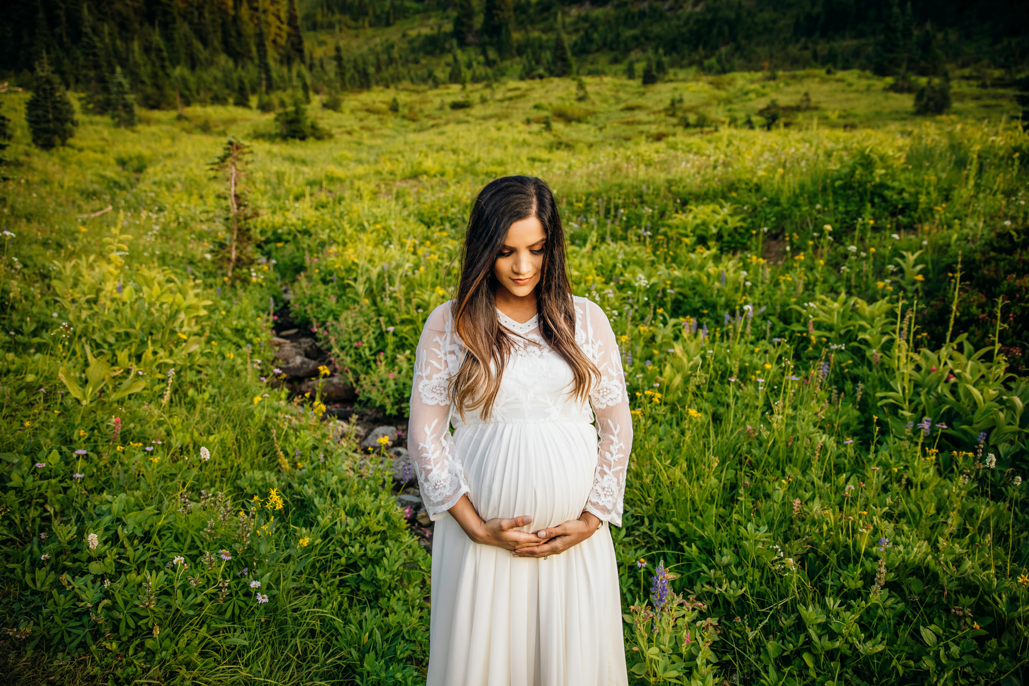 Mount Rainier maternity session by Snoqualmie maternity photographer James Thomas Long Photography