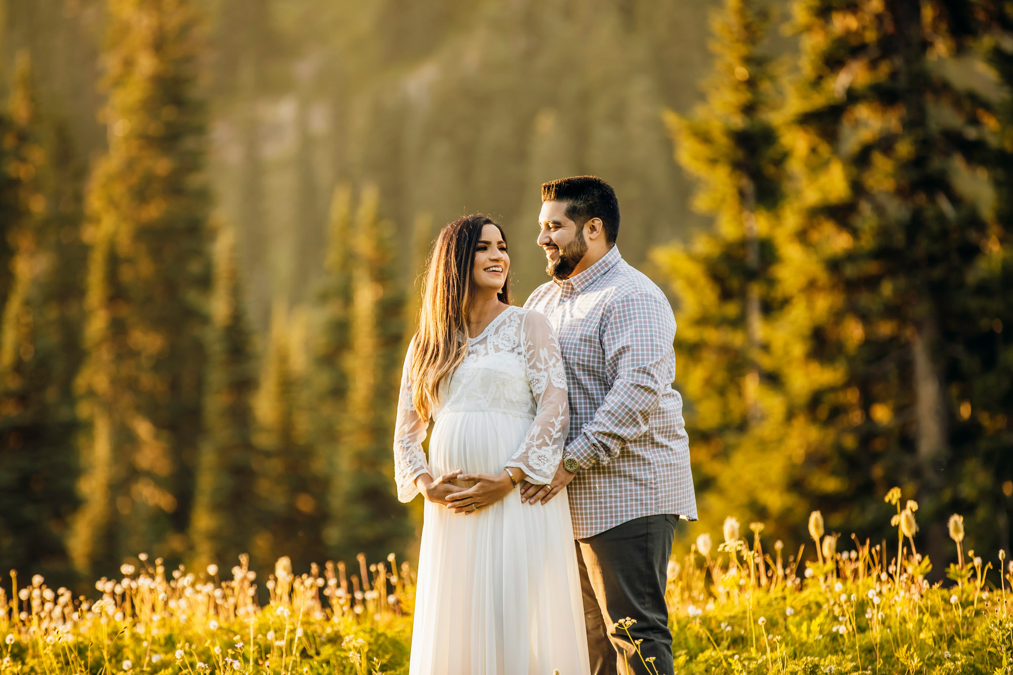 Mount Rainier maternity session by Snoqualmie maternity photographer James Thomas Long Photography