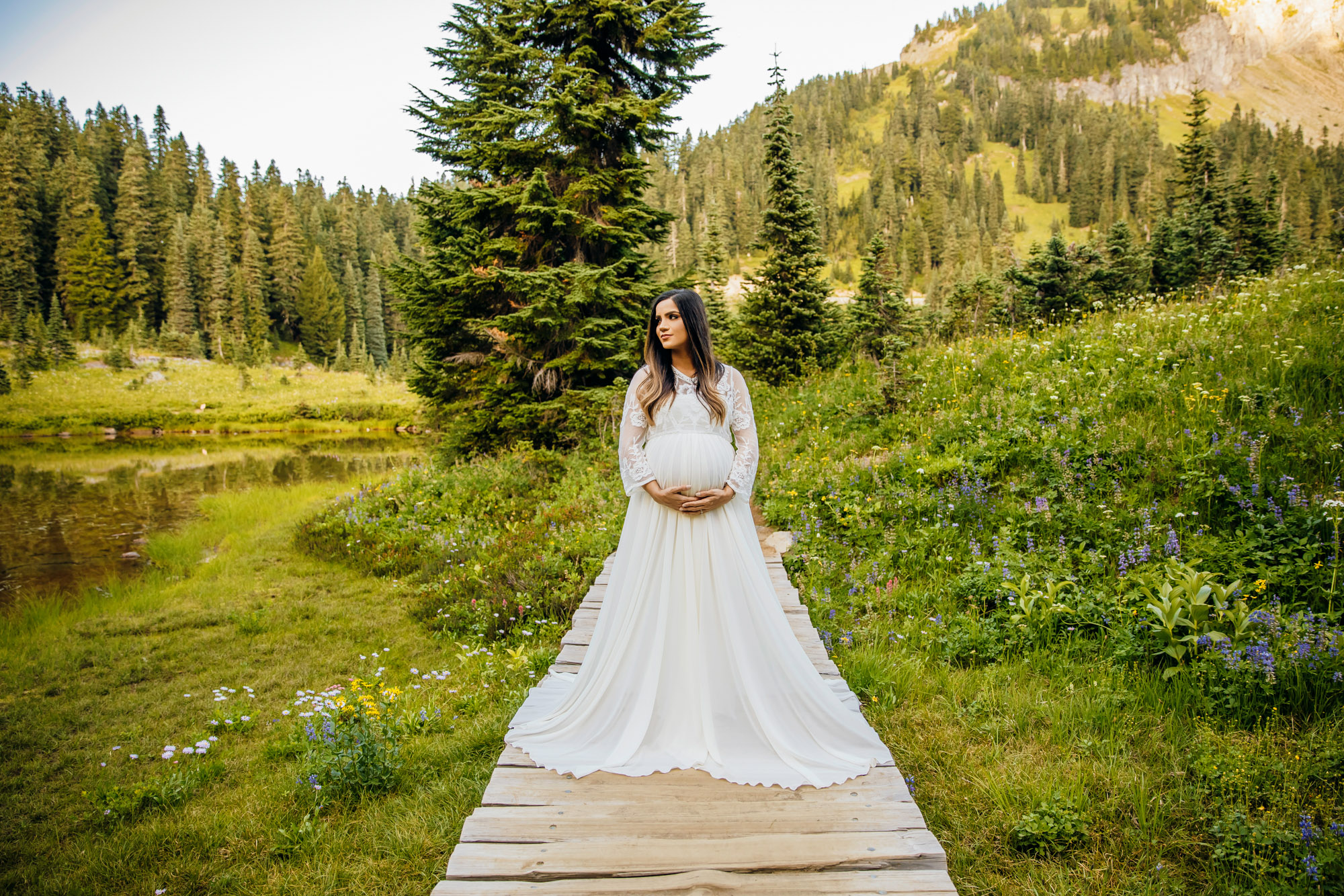 Mount Rainier maternity session by Snoqualmie maternity photographer James Thomas Long Photography