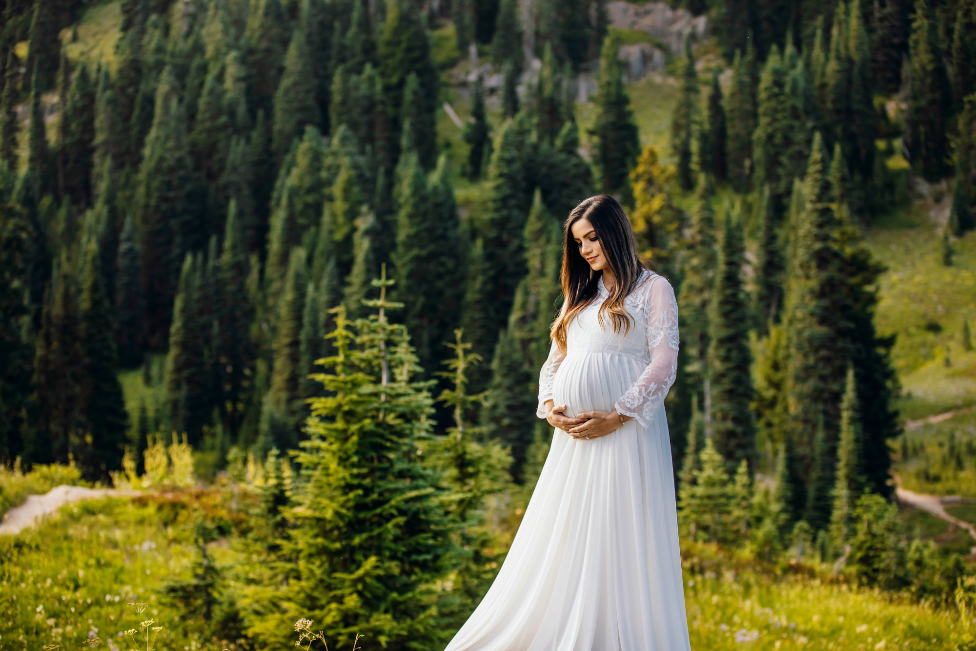 Mount Rainier maternity session by Snoqualmie maternity photographer James Thomas Long Photography