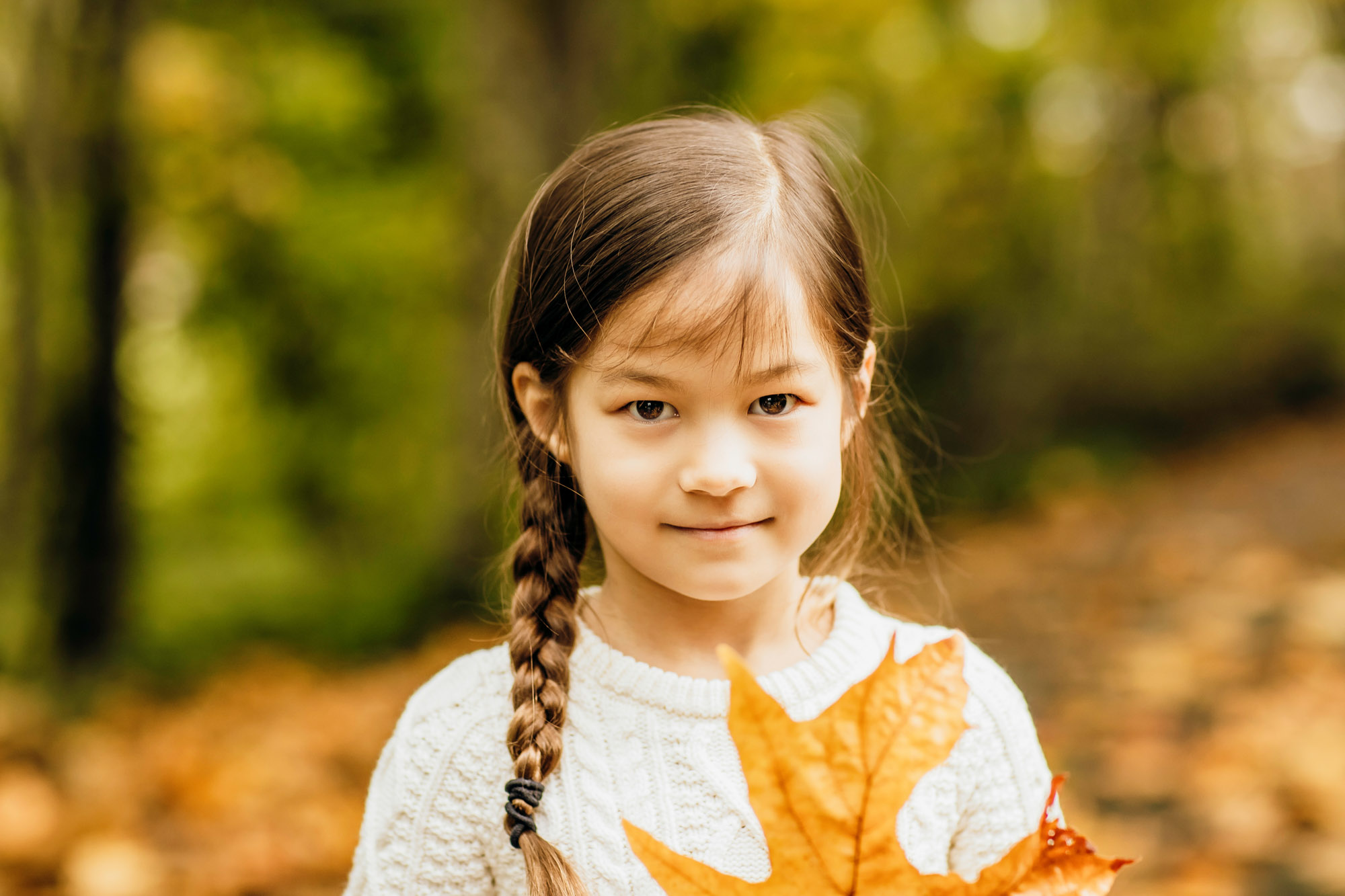 Family of four at Alder lake by Seattle family photographer James Thomas Long Photography