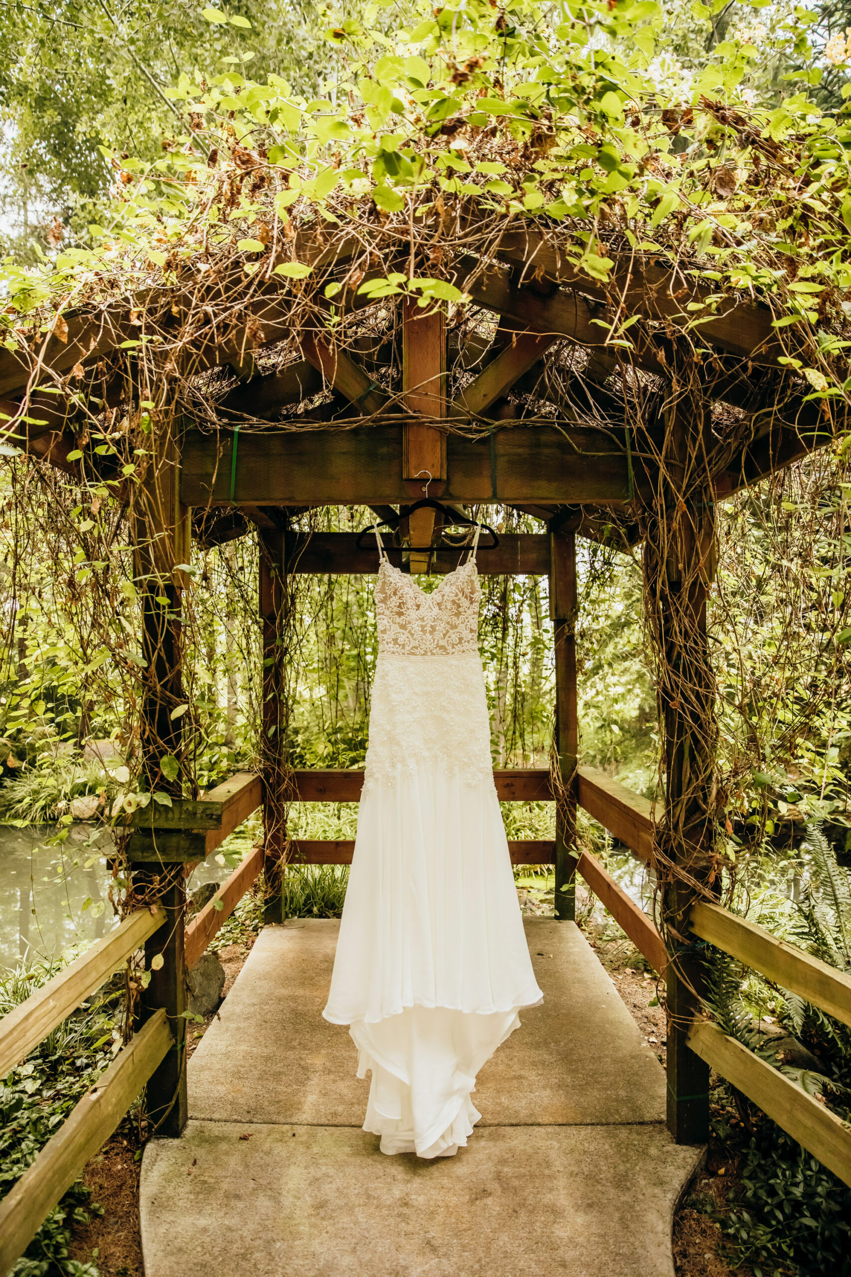 Woodland Meadow Farm Snohomish Wedding by James Thomas Long Photography