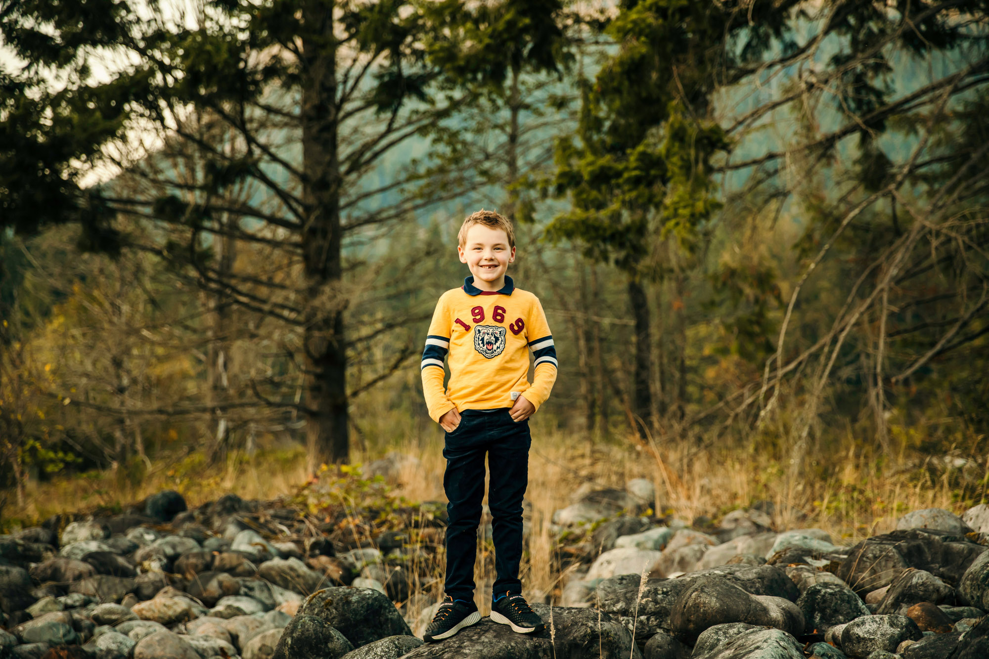 Family of four by Issaquah Sammamish Family Photographer James Thomas Long Photography