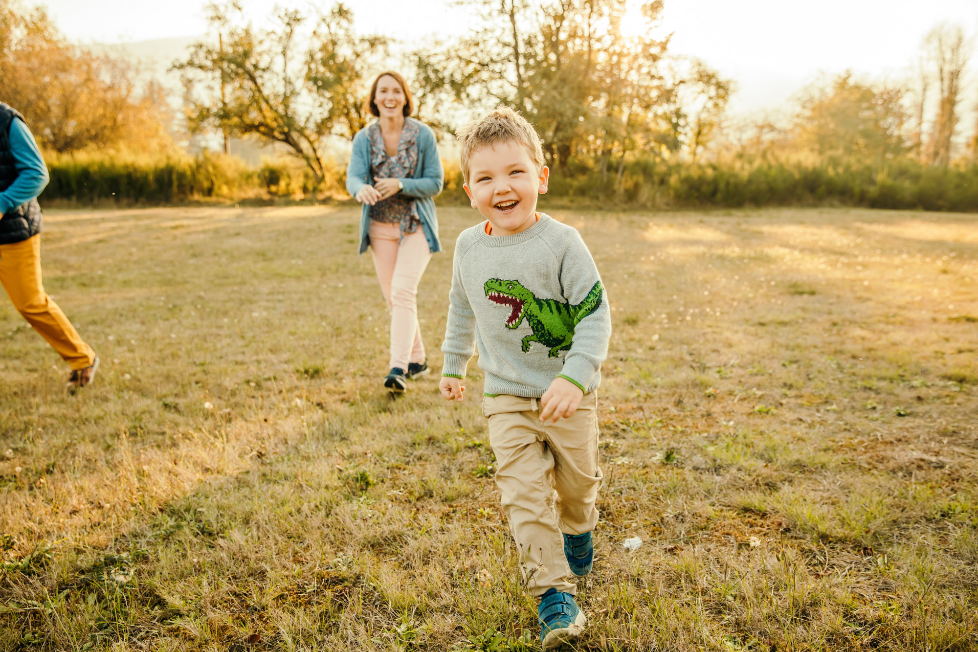 Family of four by Issaquah Sammamish Family Photographer James Thomas Long Photography