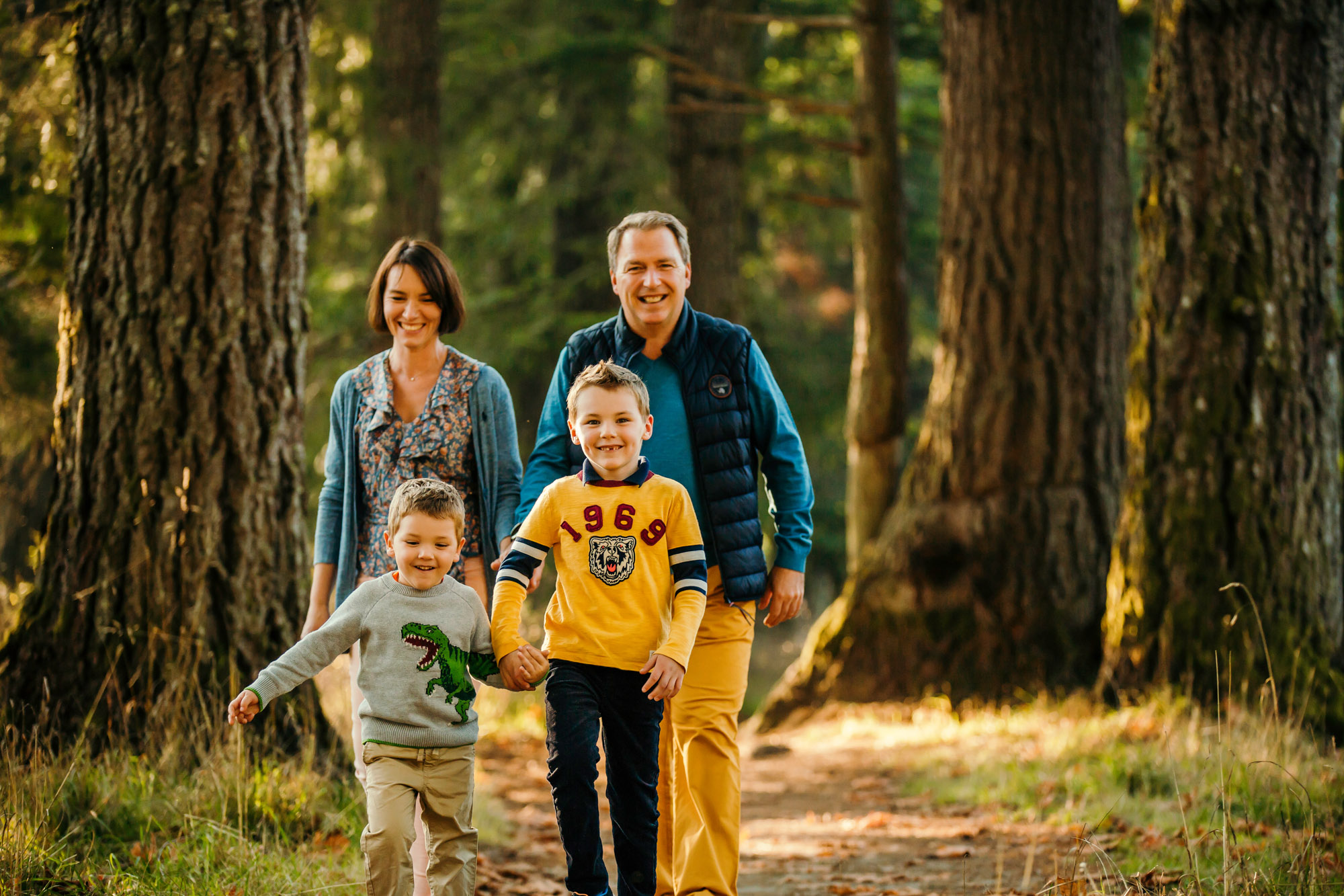 Family of four by Issaquah Sammamish Family Photographer James Thomas Long Photography