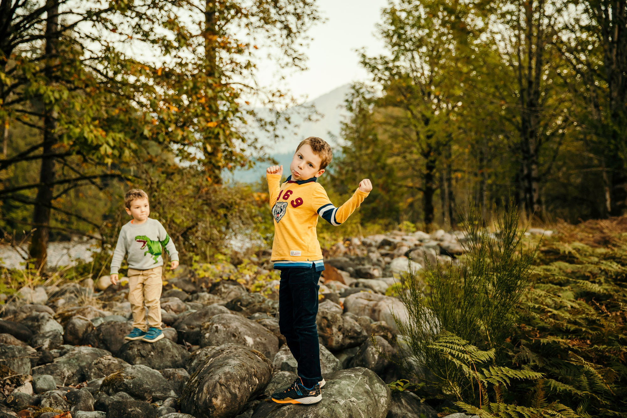 Family of four by Issaquah Sammamish Family Photographer James Thomas Long Photography