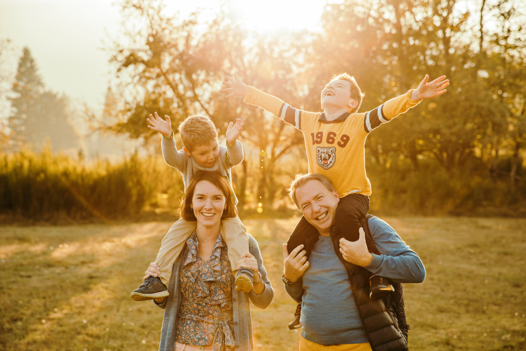 Family of four by Issaquah Sammamish Family Photographer James Thomas Long Photography