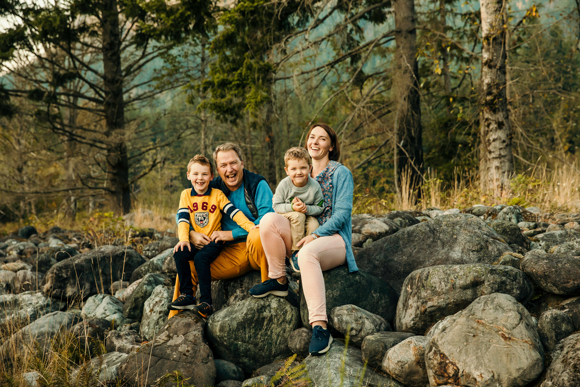 Family of four by Issaquah Sammamish Family Photographer James Thomas Long Photography