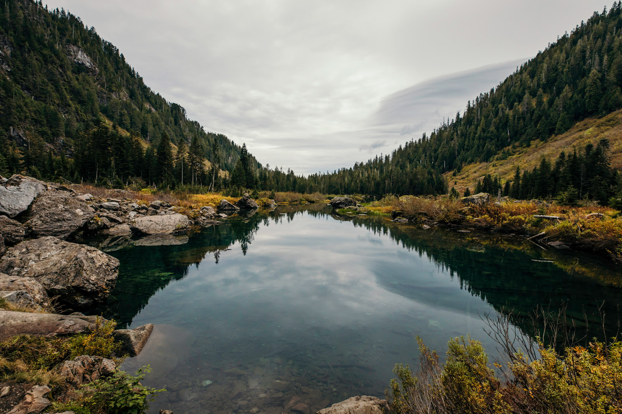 Cascade Mountain adventure engagement session by Seattle wedding photographer James Thomas Long Photography