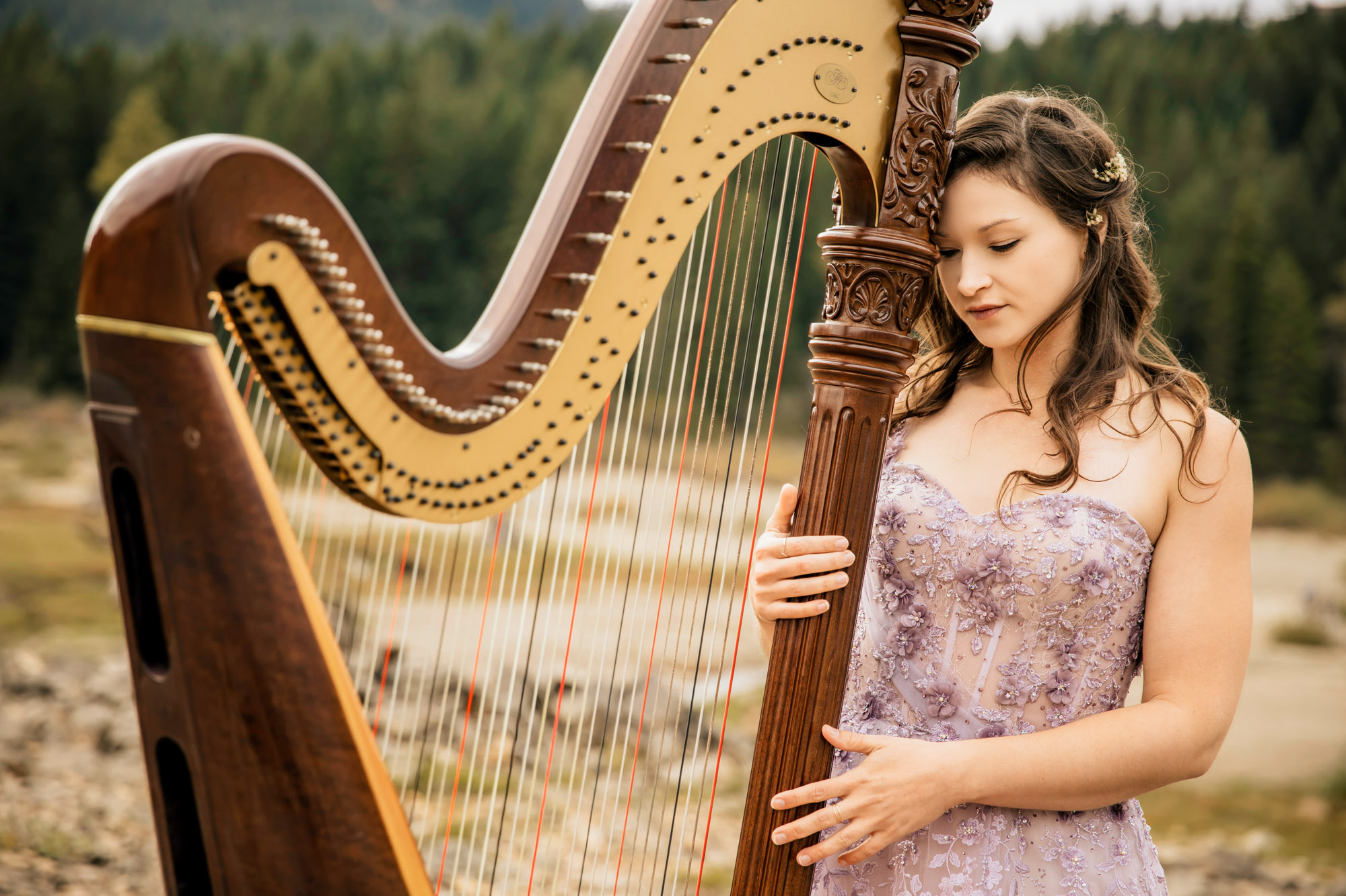 Portrait of a harpist in the Cascade Mountains by Seattle portrait photographer James Thomas Long Photography